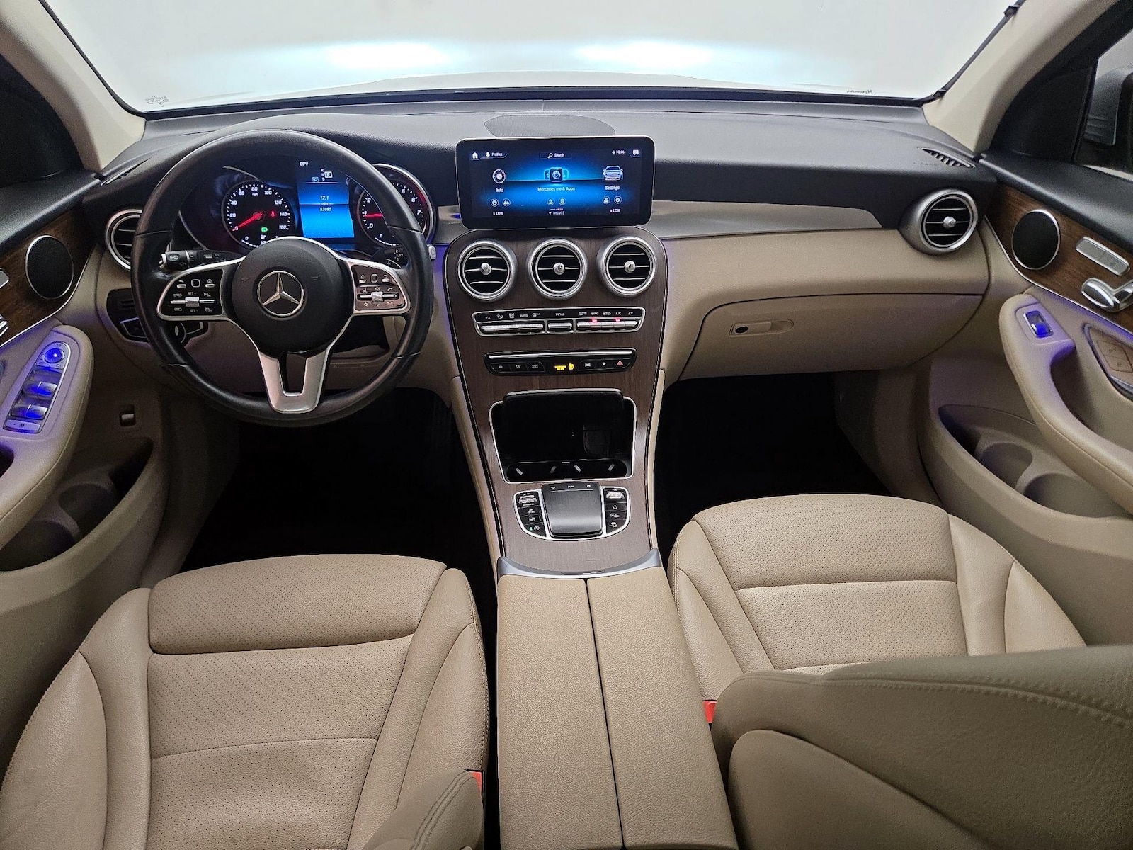 2022 Mercedes-Benz GLC GLC300 - Photo 10
