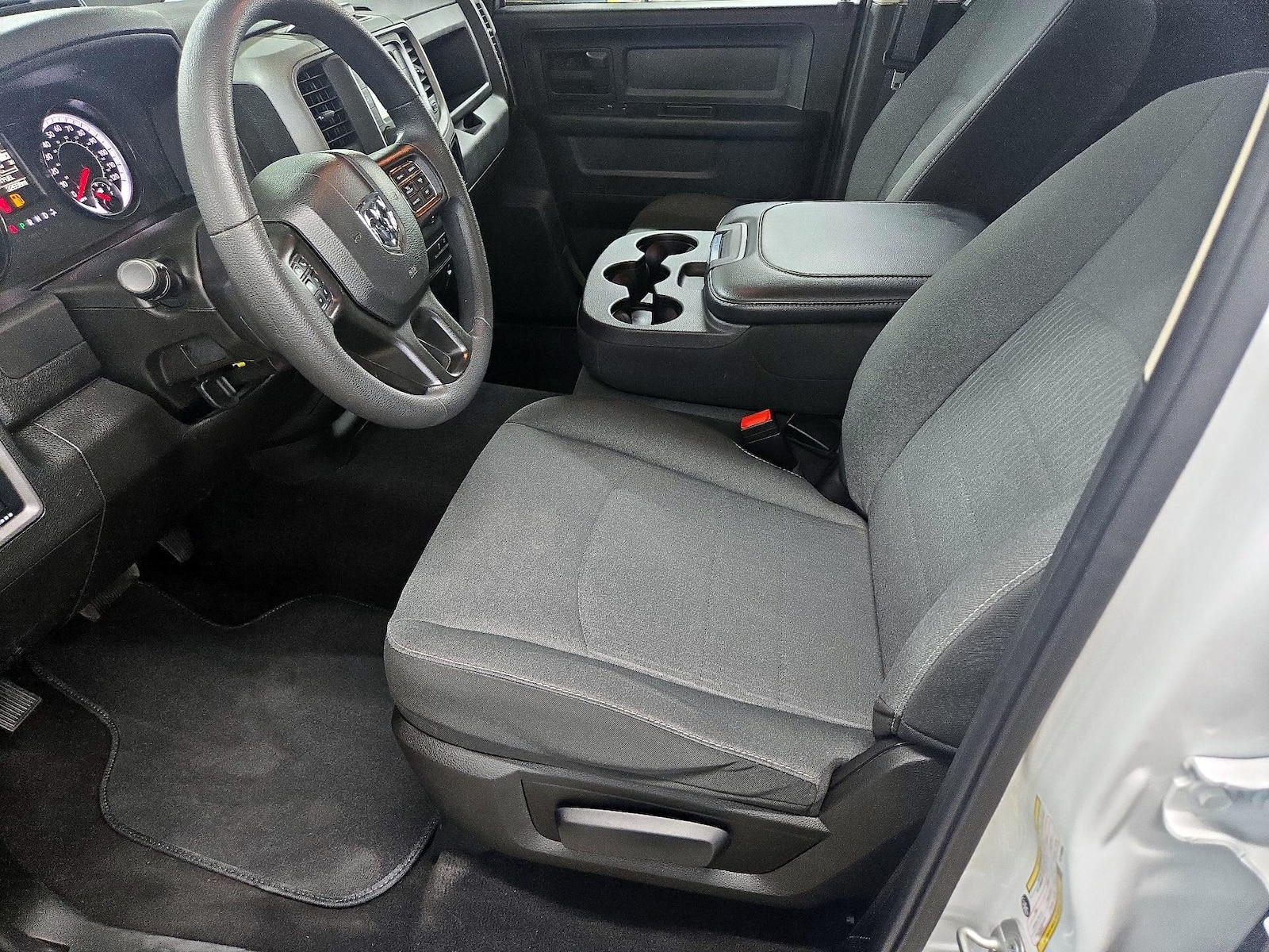 2024 RAM Ram 1500 Classic Tradesman - Photo 12