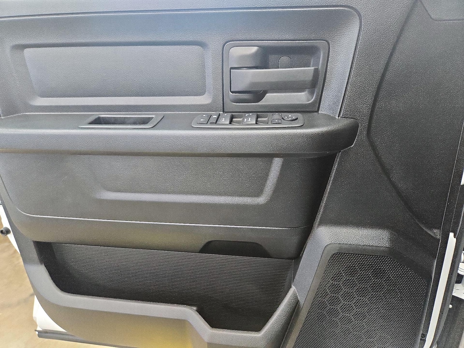 2024 RAM Ram 1500 Classic Tradesman - Photo 13