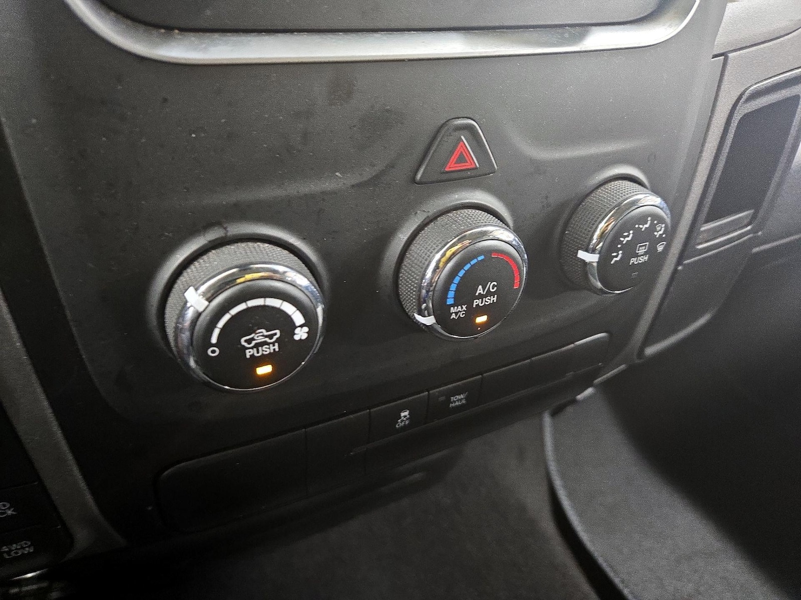 2024 RAM Ram 1500 Classic Tradesman - Photo 17