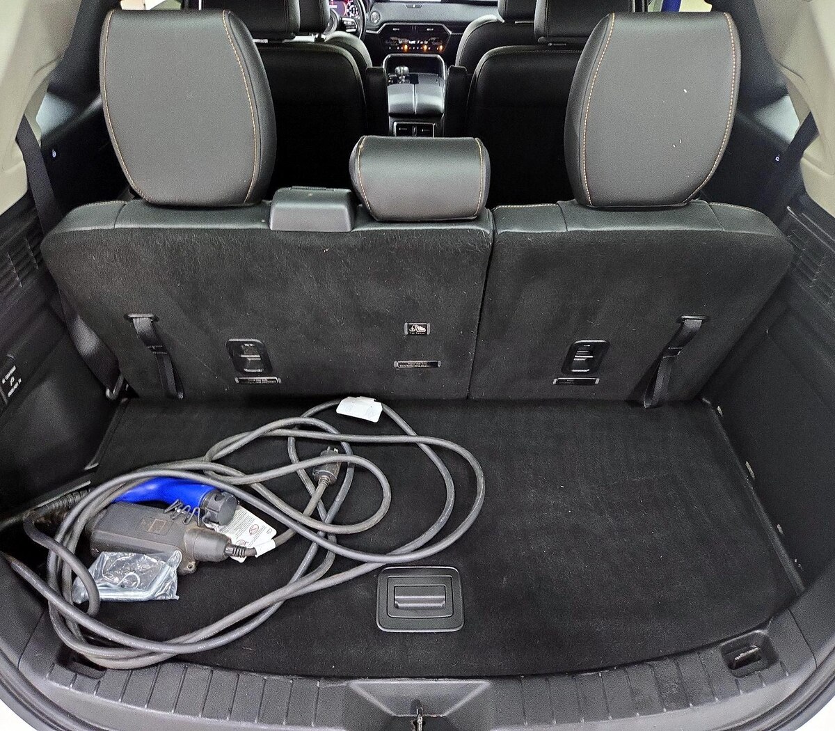 Trunk/Cargo (Seats Up)
