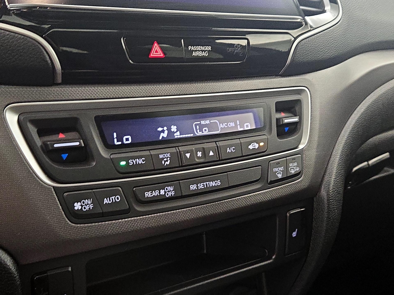 2025 Honda Ridgeline RTL - Photo 15