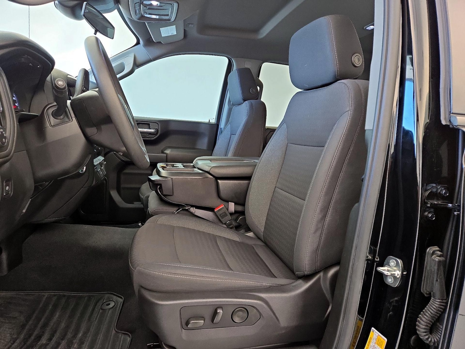 Power Seat(s) & Side Airbags