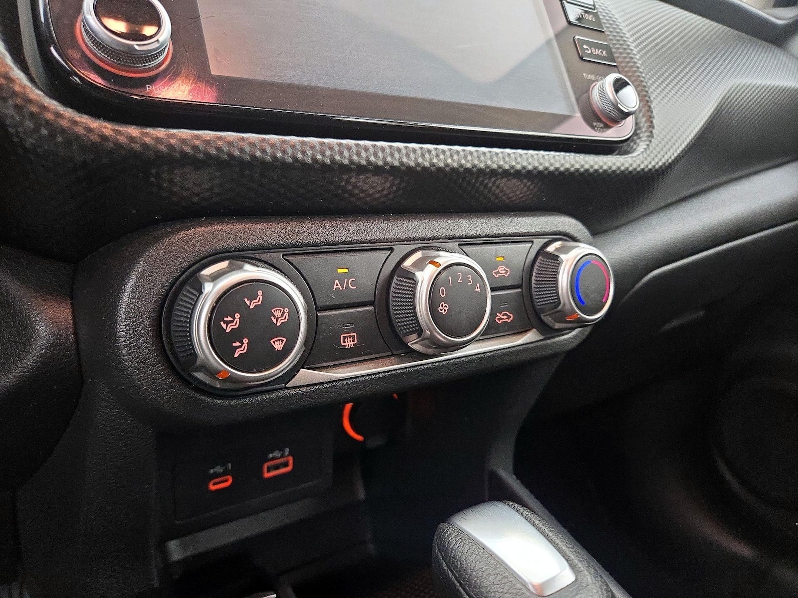 2024 Nissan Kicks SV - Photo 16