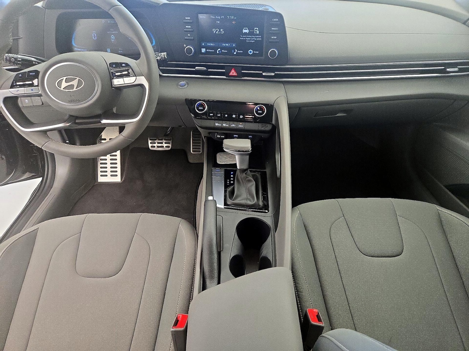 2026 Hyundai Elantra SEL Sport - Photo 10