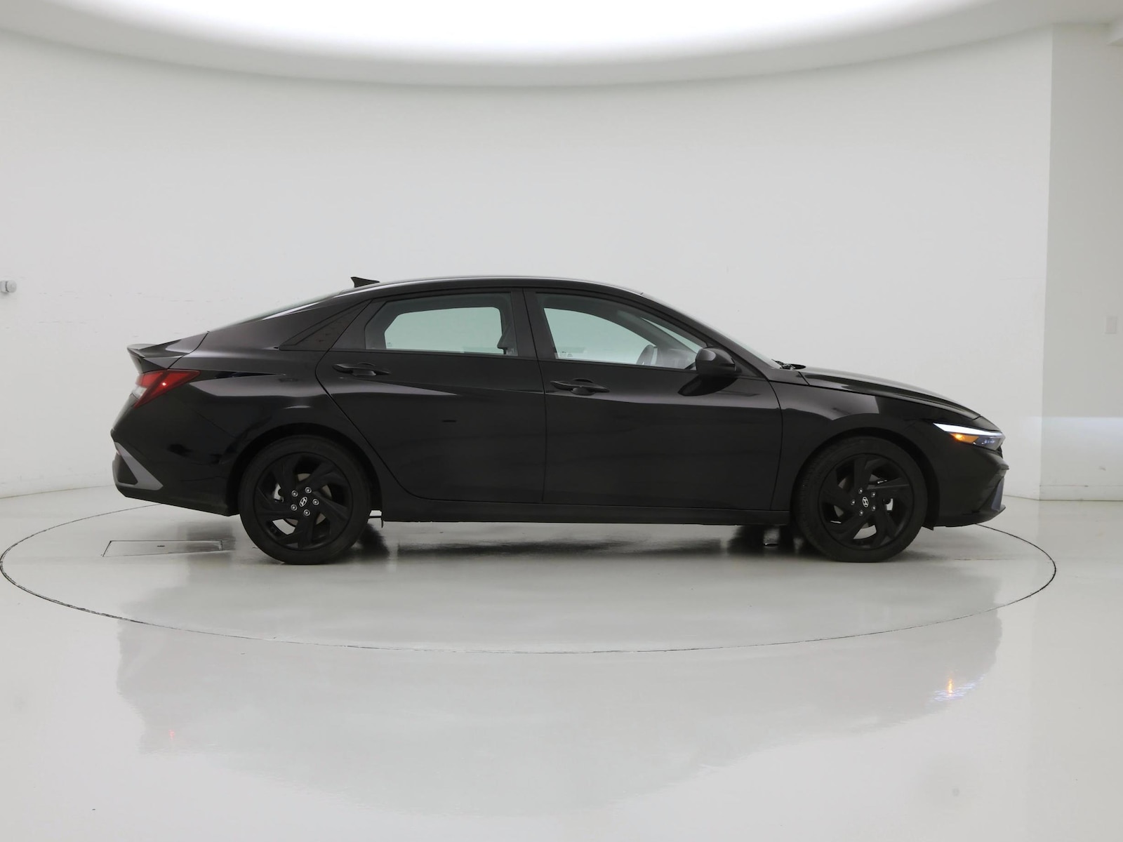 2026 Hyundai Elantra SEL Sport - Photo 8