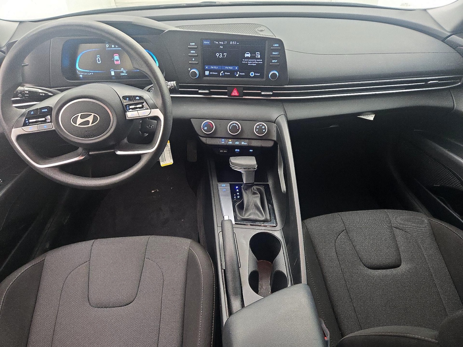 2026 Hyundai Elantra SE - Photo 10