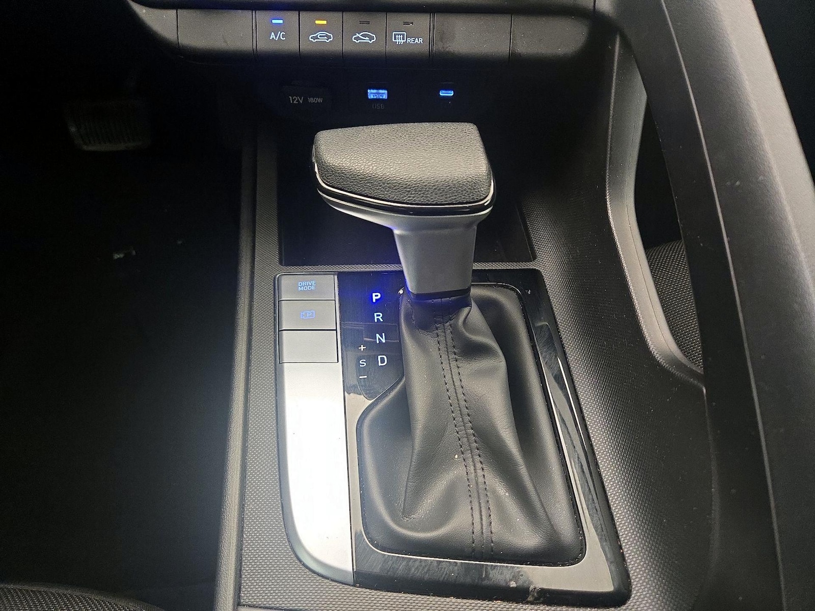 2026 Hyundai Elantra SE - Photo 18