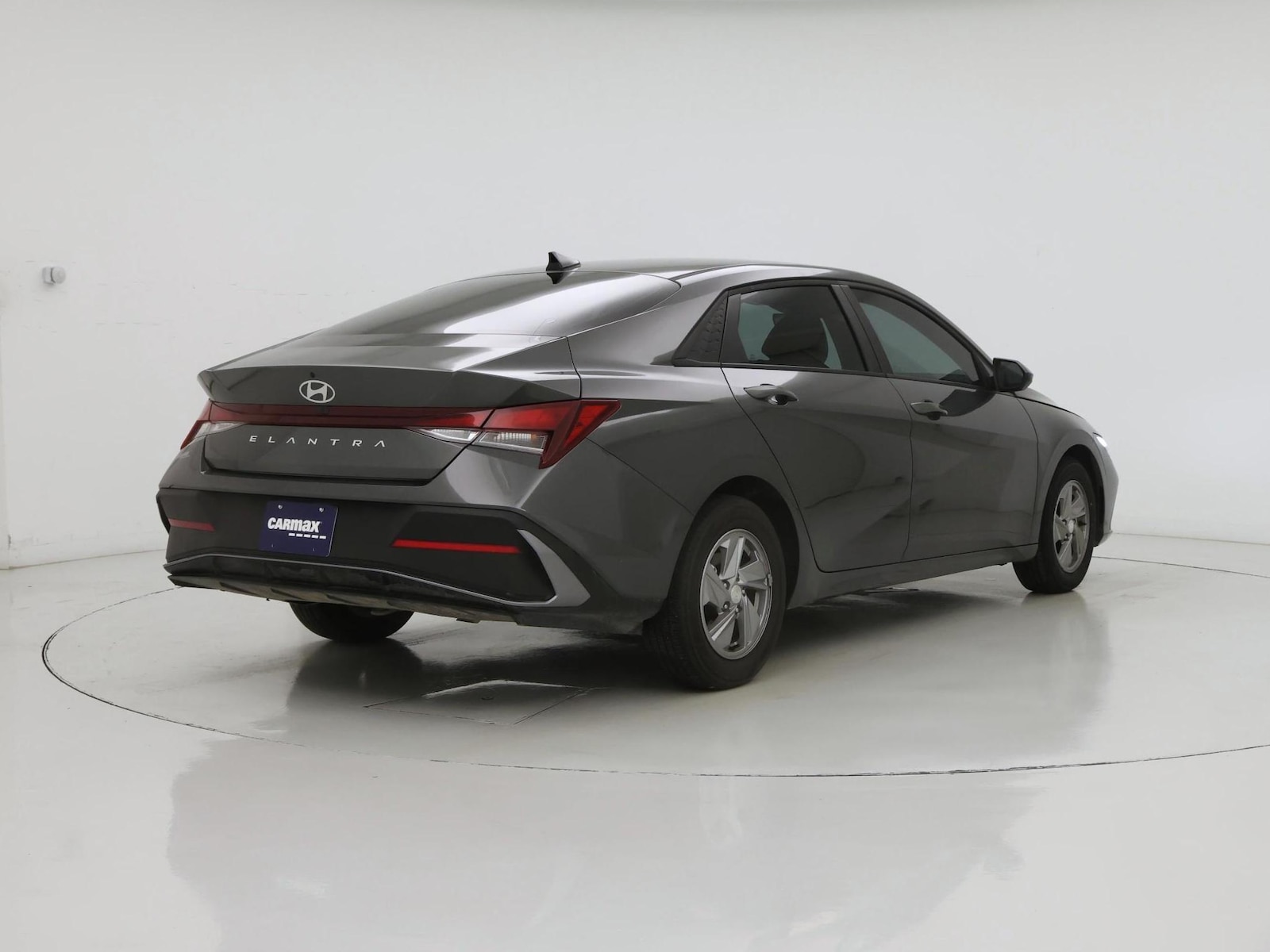 2026 Hyundai Elantra SE - Photo 9