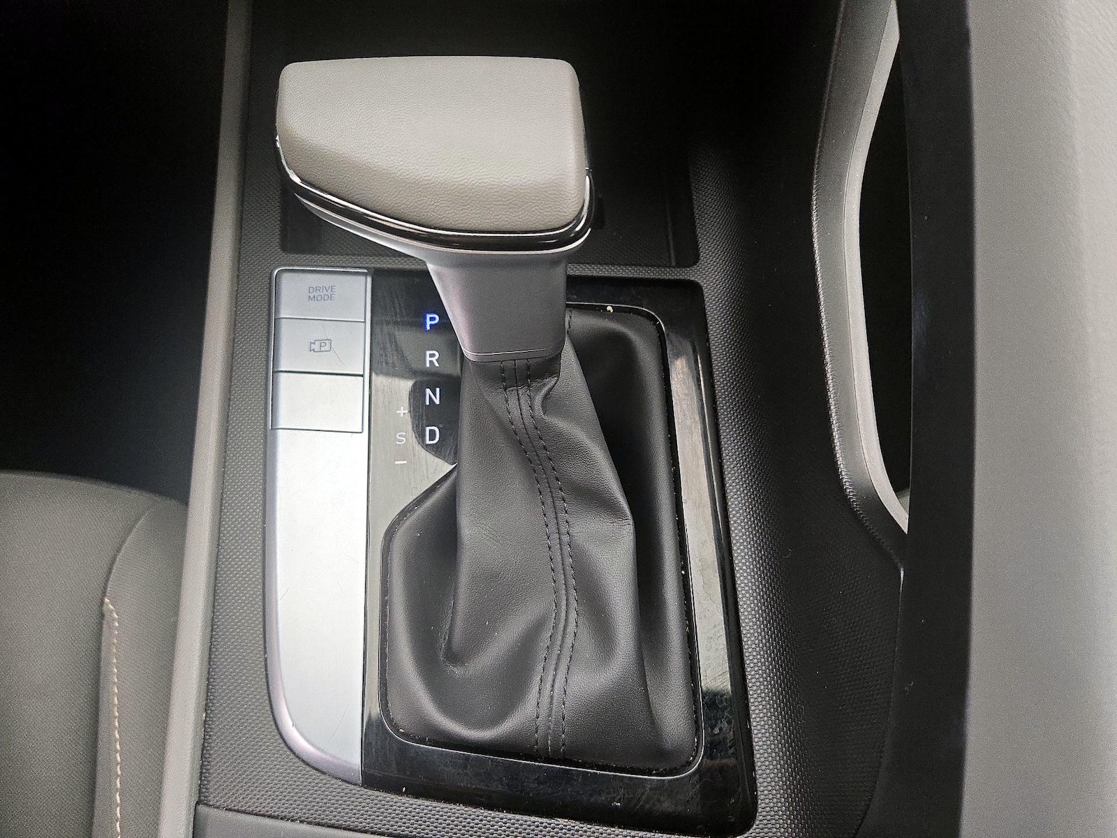 2026 Hyundai Elantra SEL Sport - Photo 18