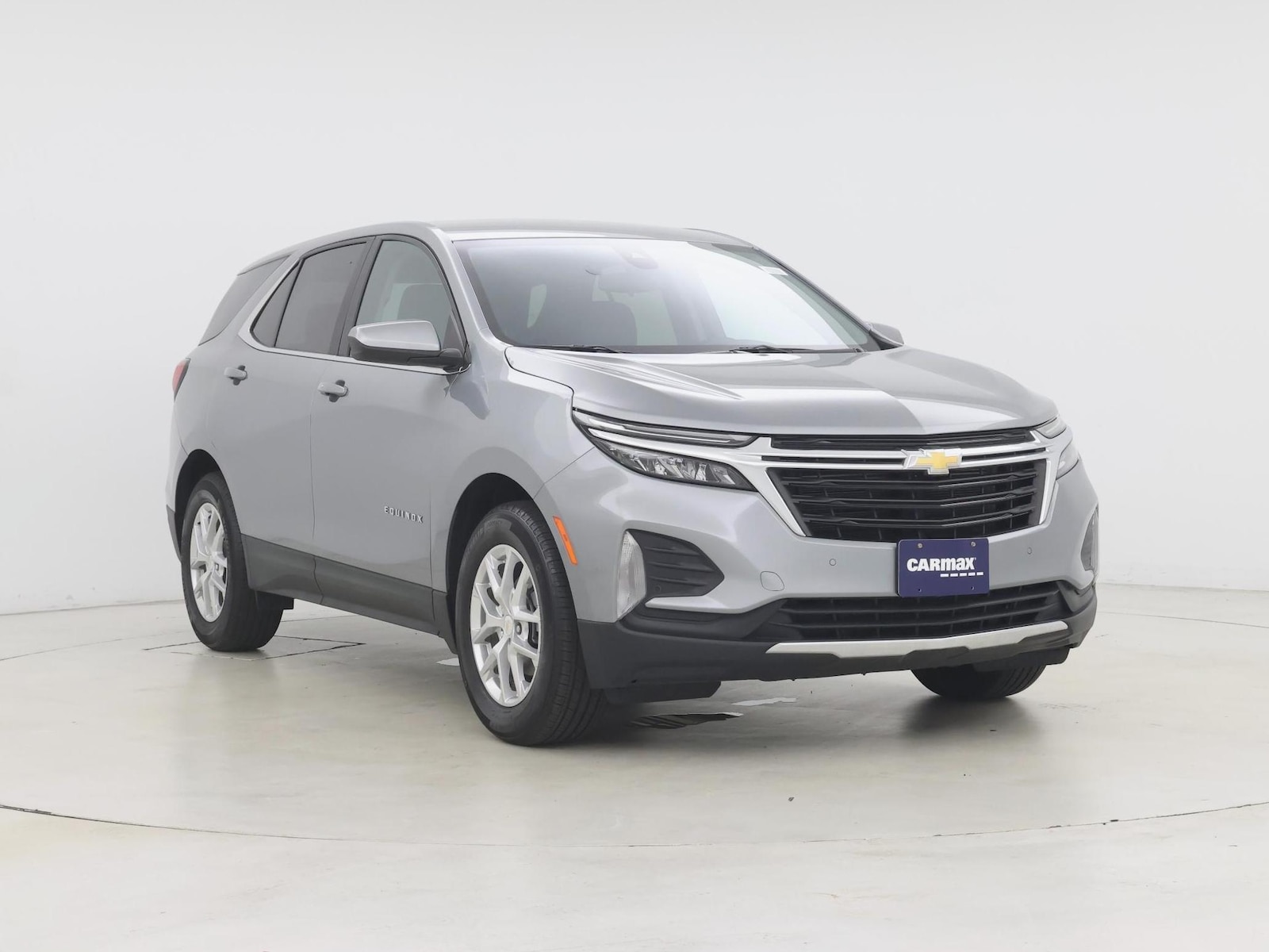 2024 Chevrolet Equinox LT - Photo 2