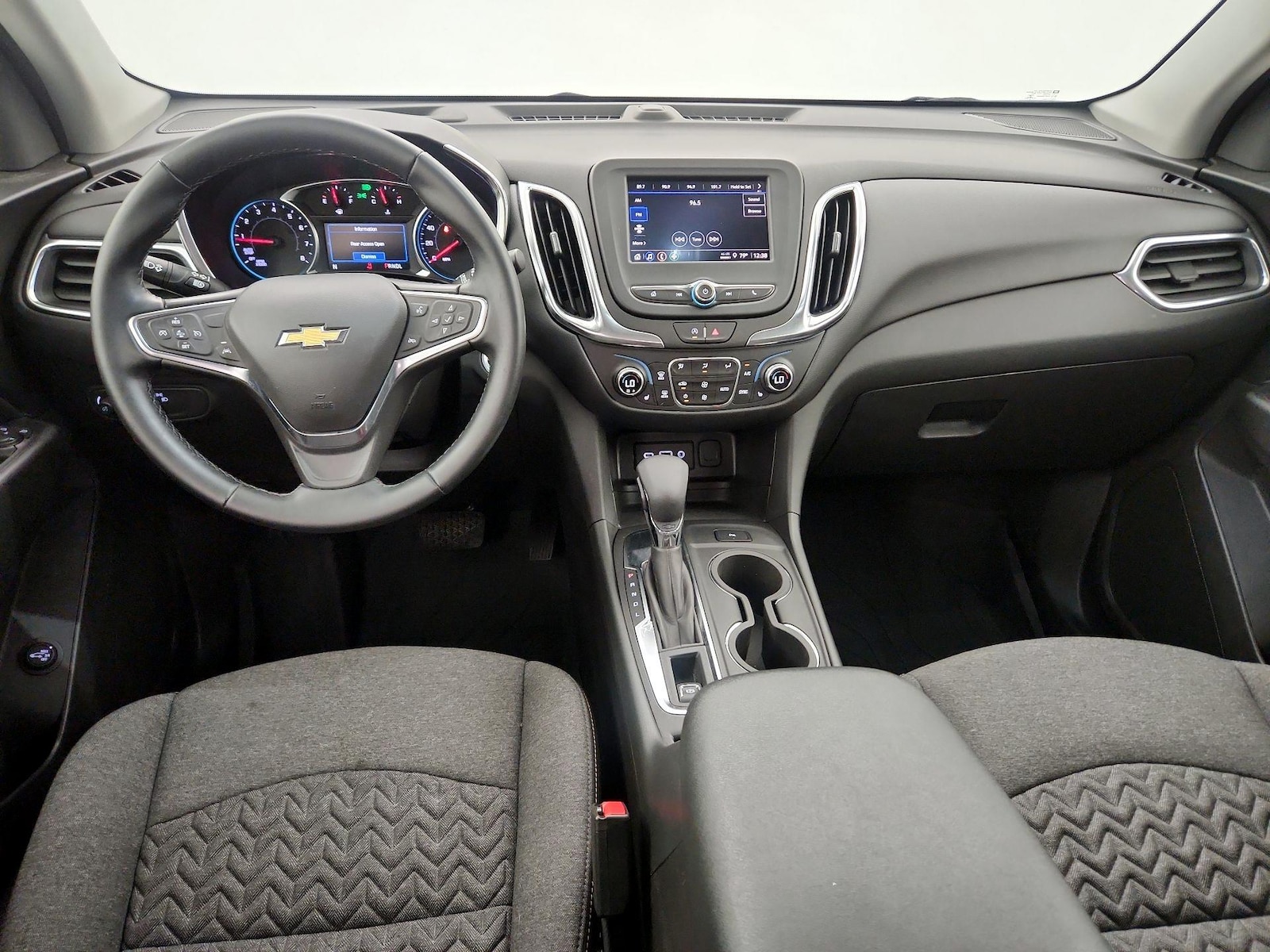 2024 Chevrolet Equinox LT - Photo 10