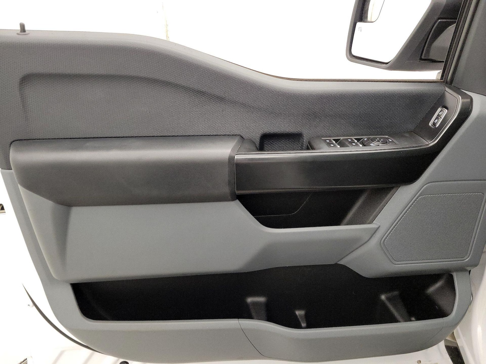 2022 Ford F-150 XL - Photo 13