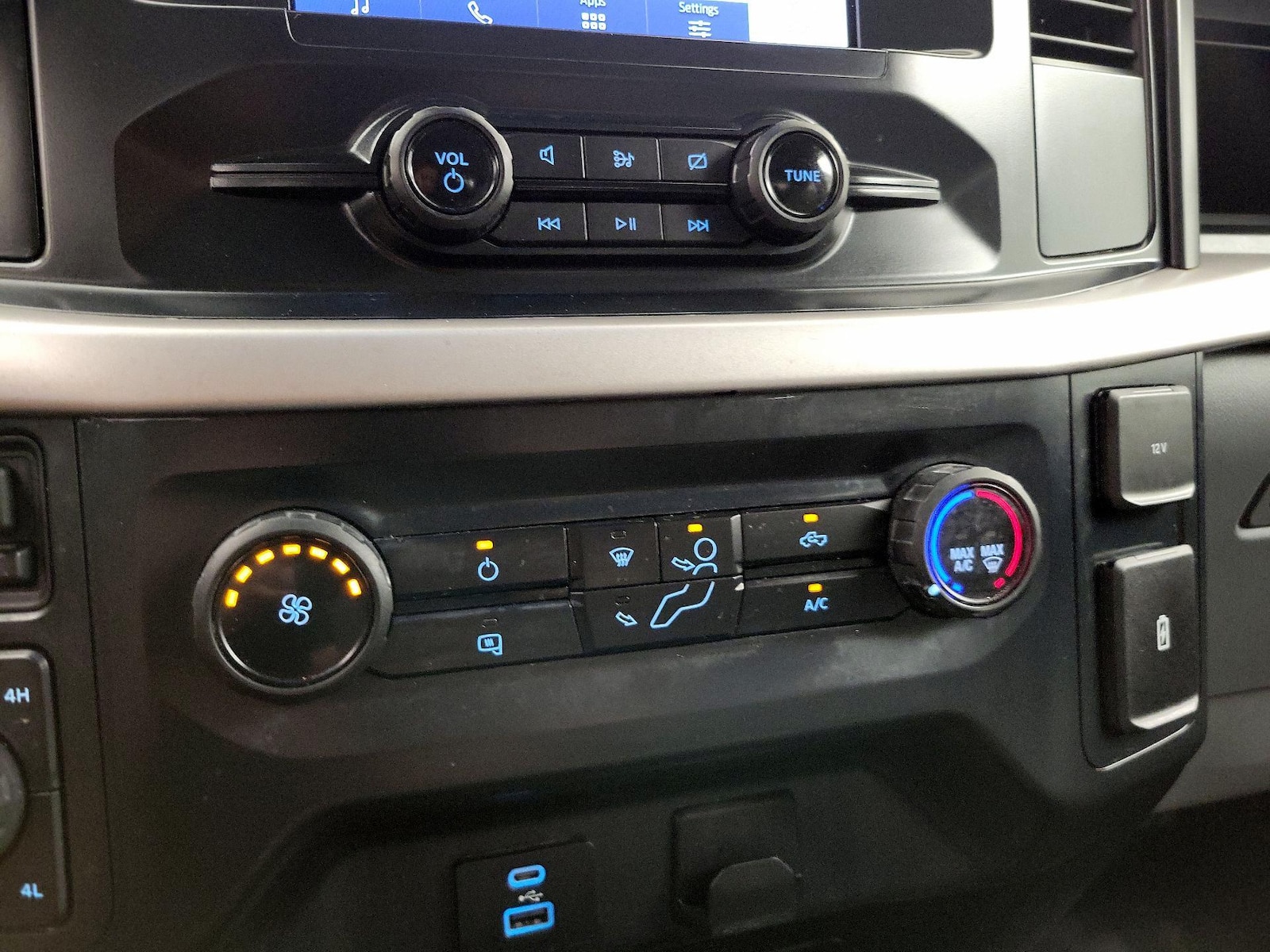 2022 Ford F-150 XL - Photo 17