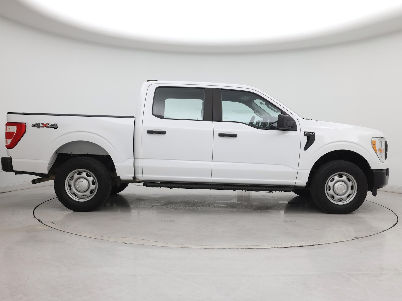2022 Ford F-150 XL - Photo 8