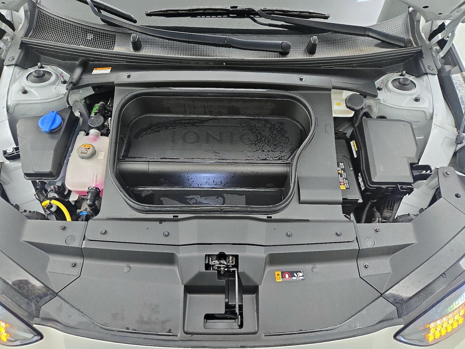 2024 Hyundai IONIQ 6 Limited - Photo 24
