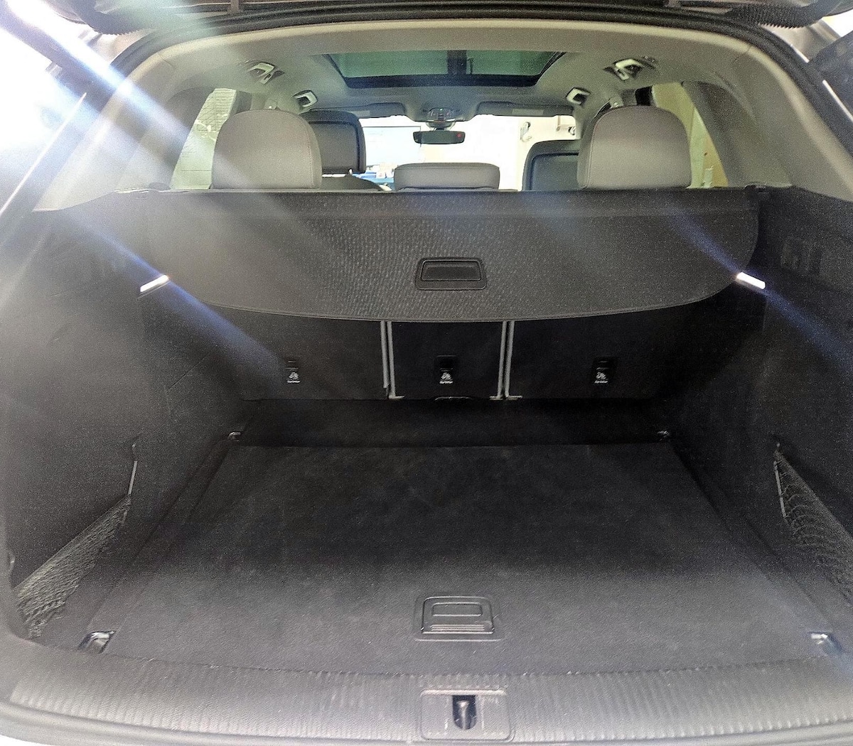 Trunk/Cargo (Seats Up)