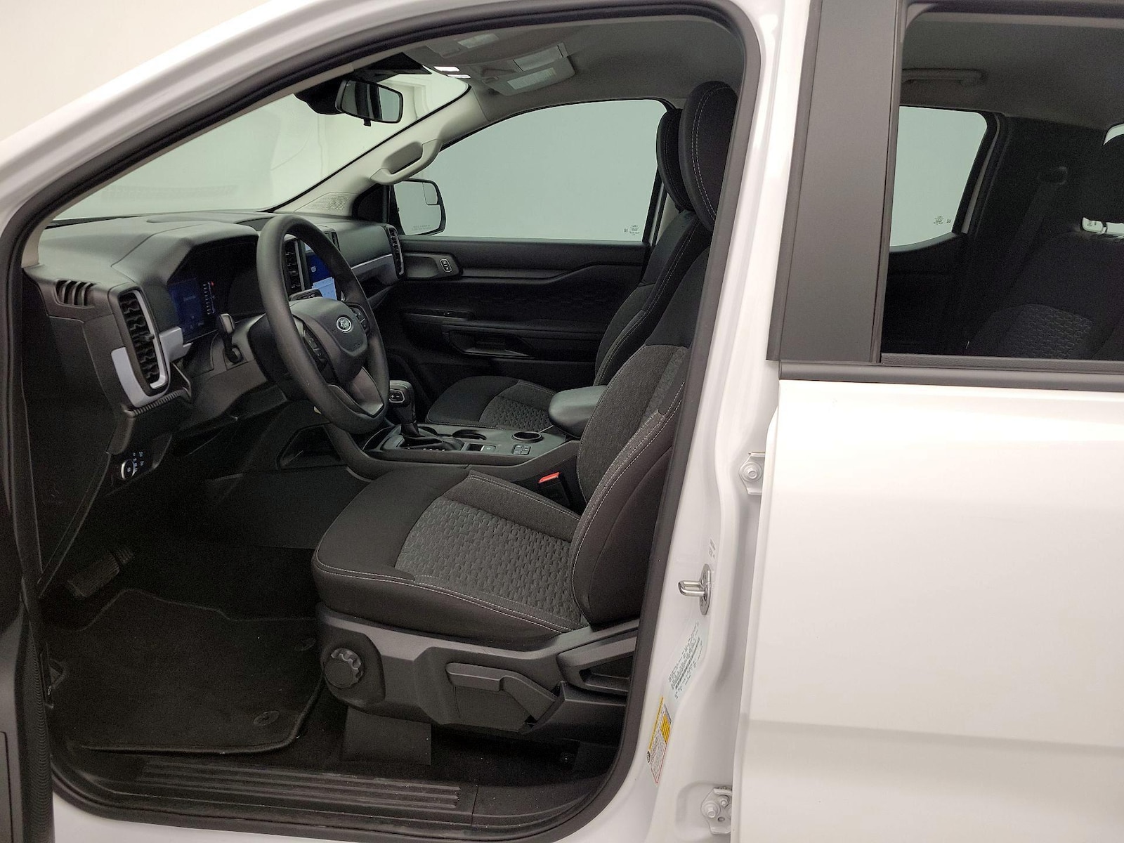 2024 Ford Ranger XL - Photo 12