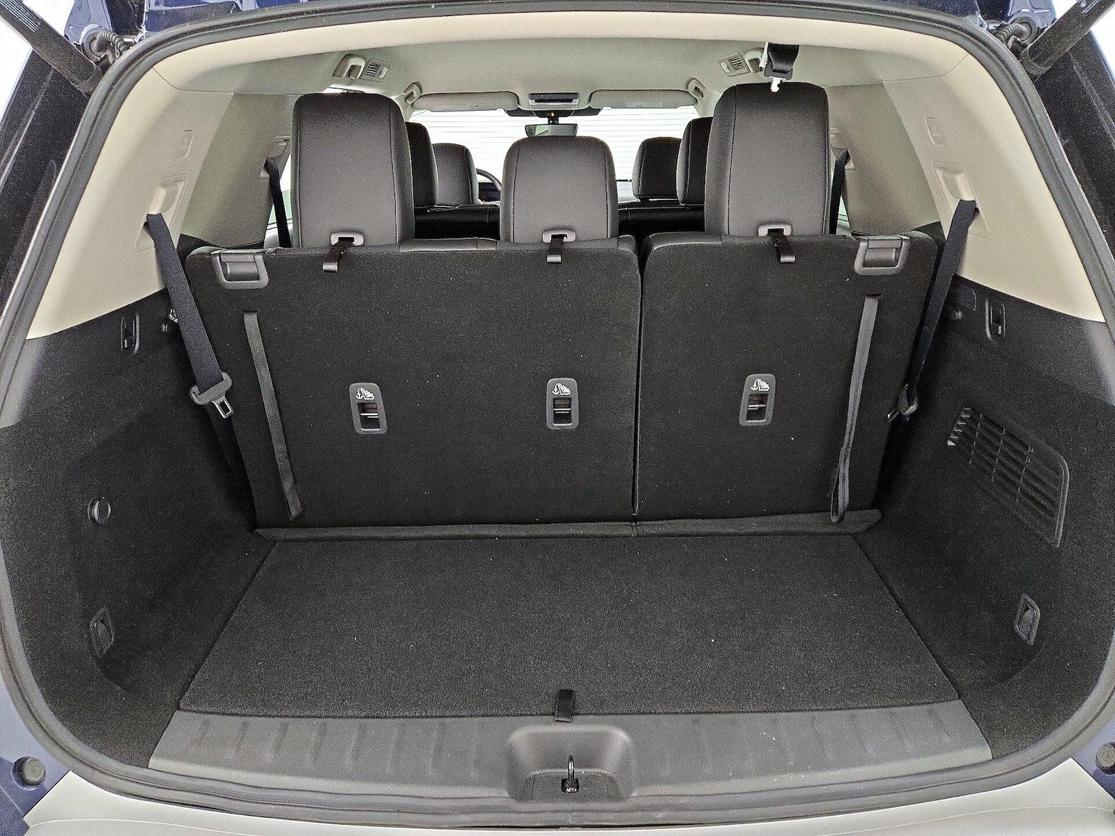 2025 Nissan Pathfinder SL - Photo 23