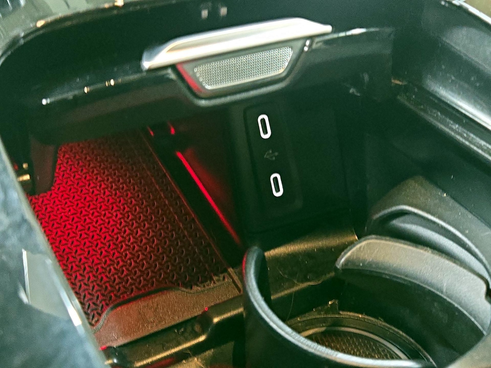 2025 Mercedes-Benz GLC Base - Photo 19