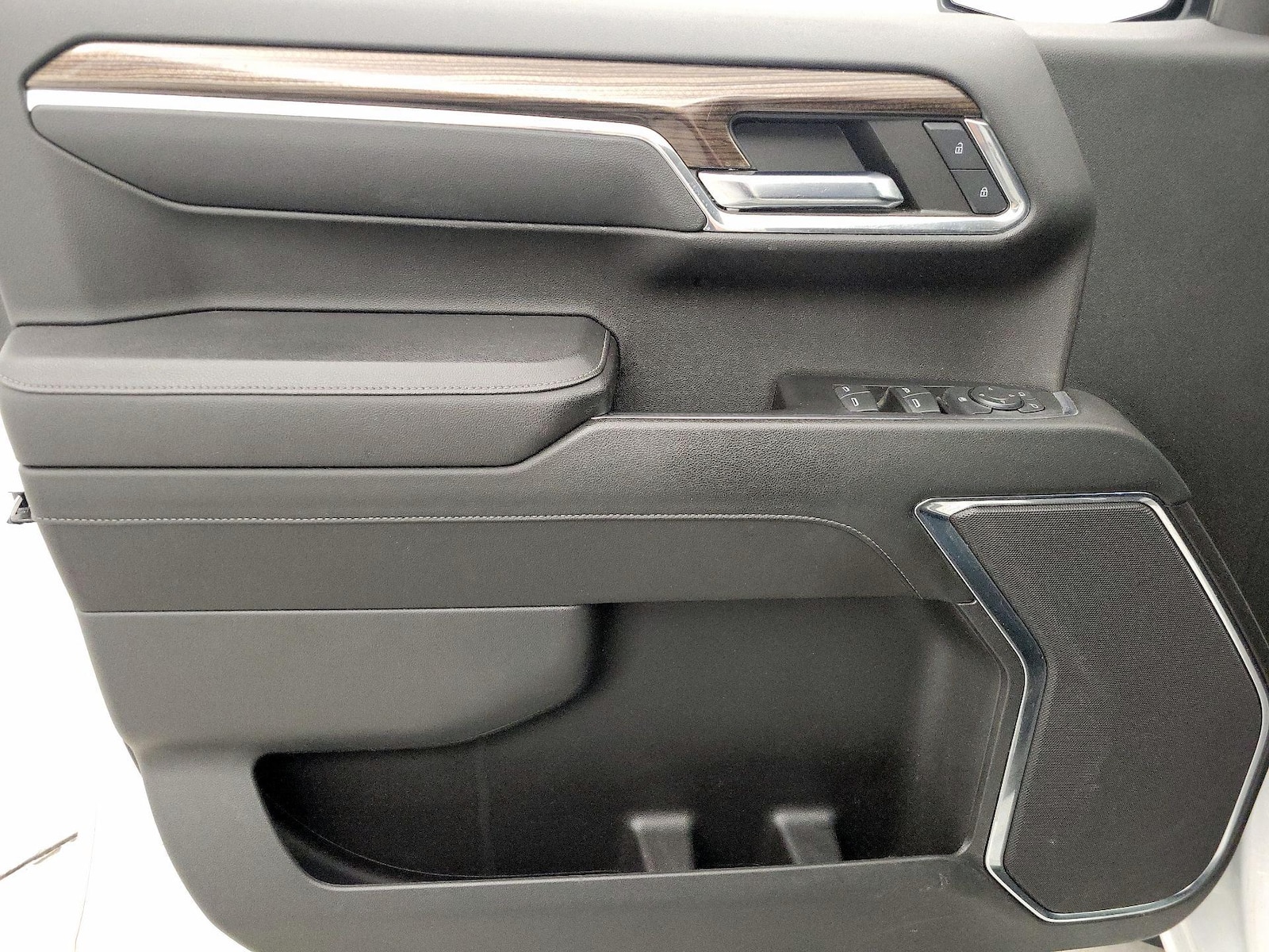 2023 Chevrolet Silverado 1500 LT - Photo 13