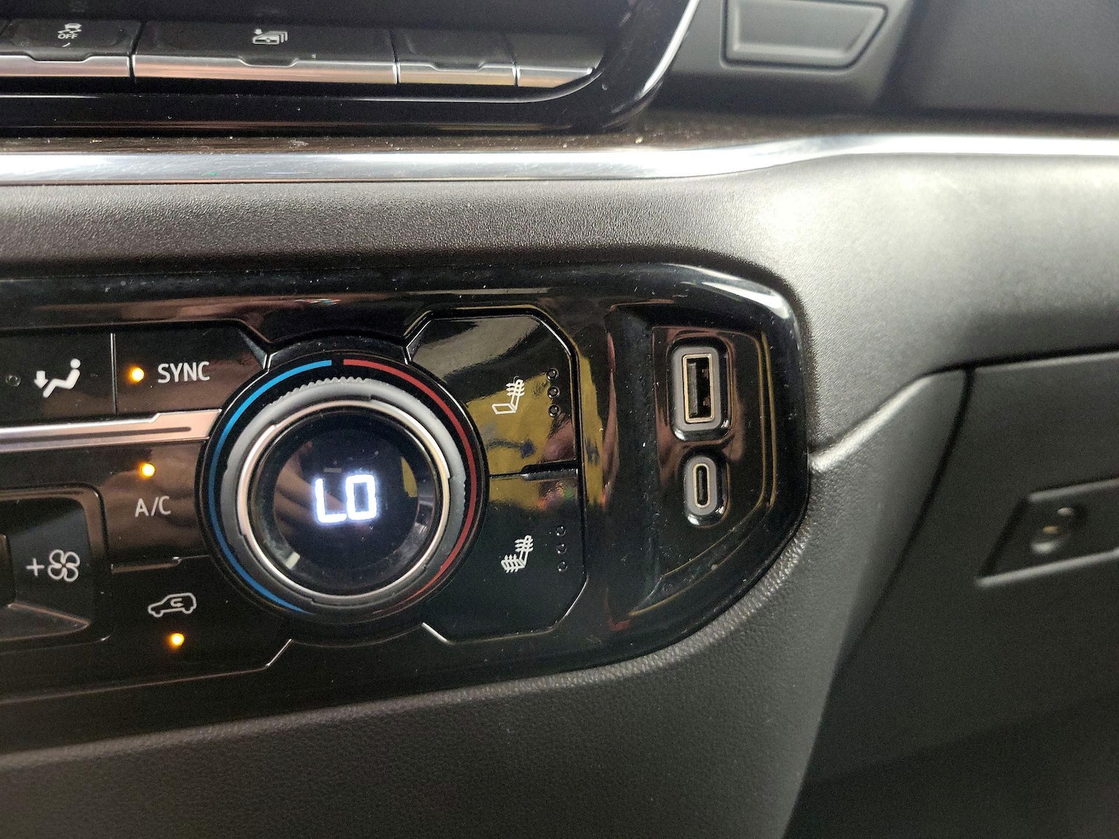 2023 Chevrolet Silverado 1500 LT - Photo 19