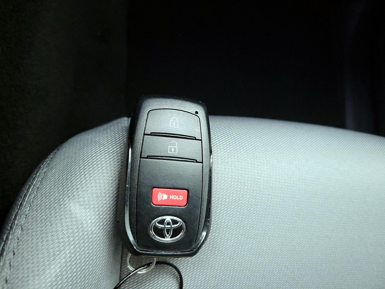 2025 Toyota Tacoma SR5 - Photo 23