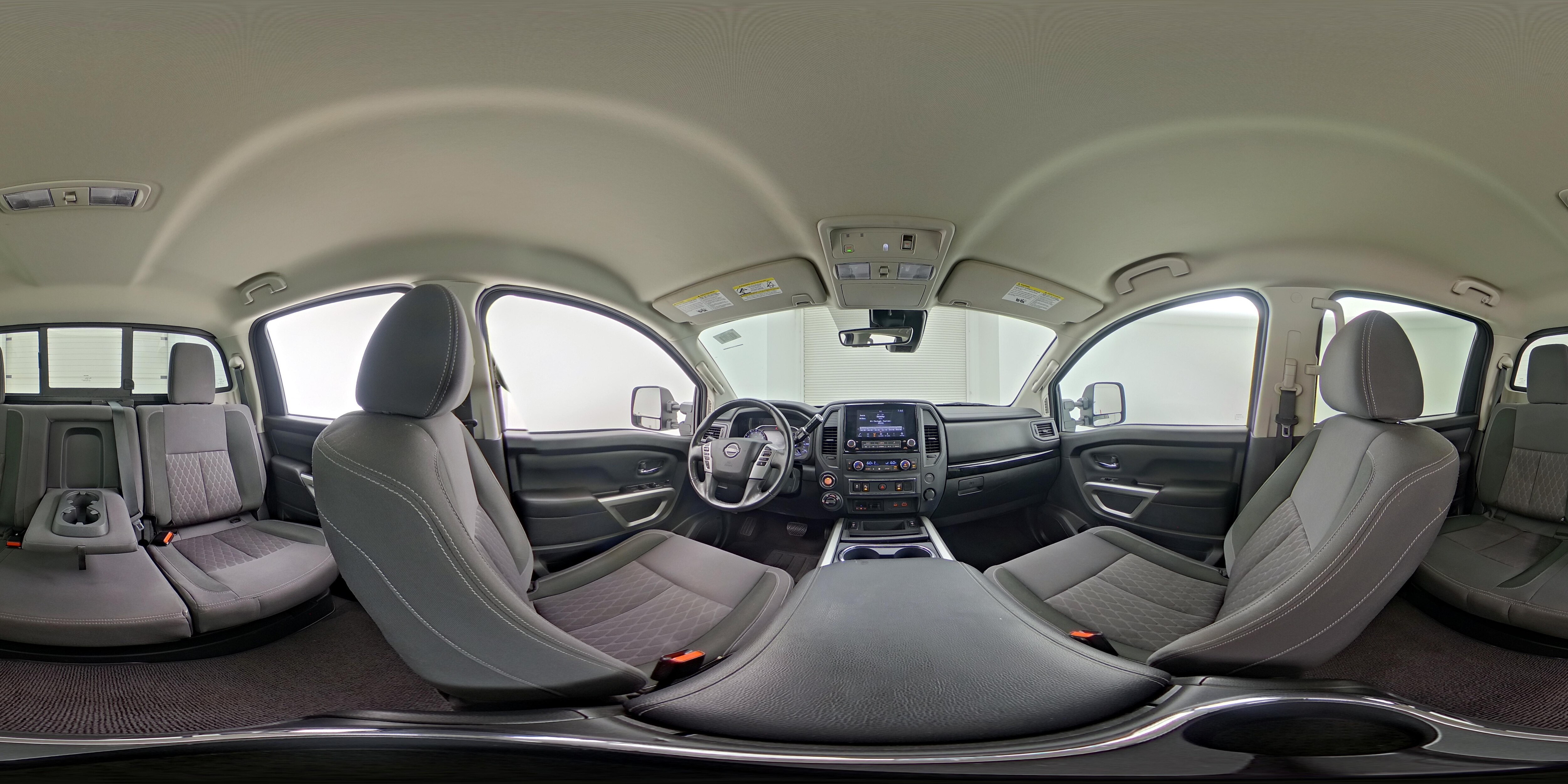 2024 Nissan Titan SV - Photo 24