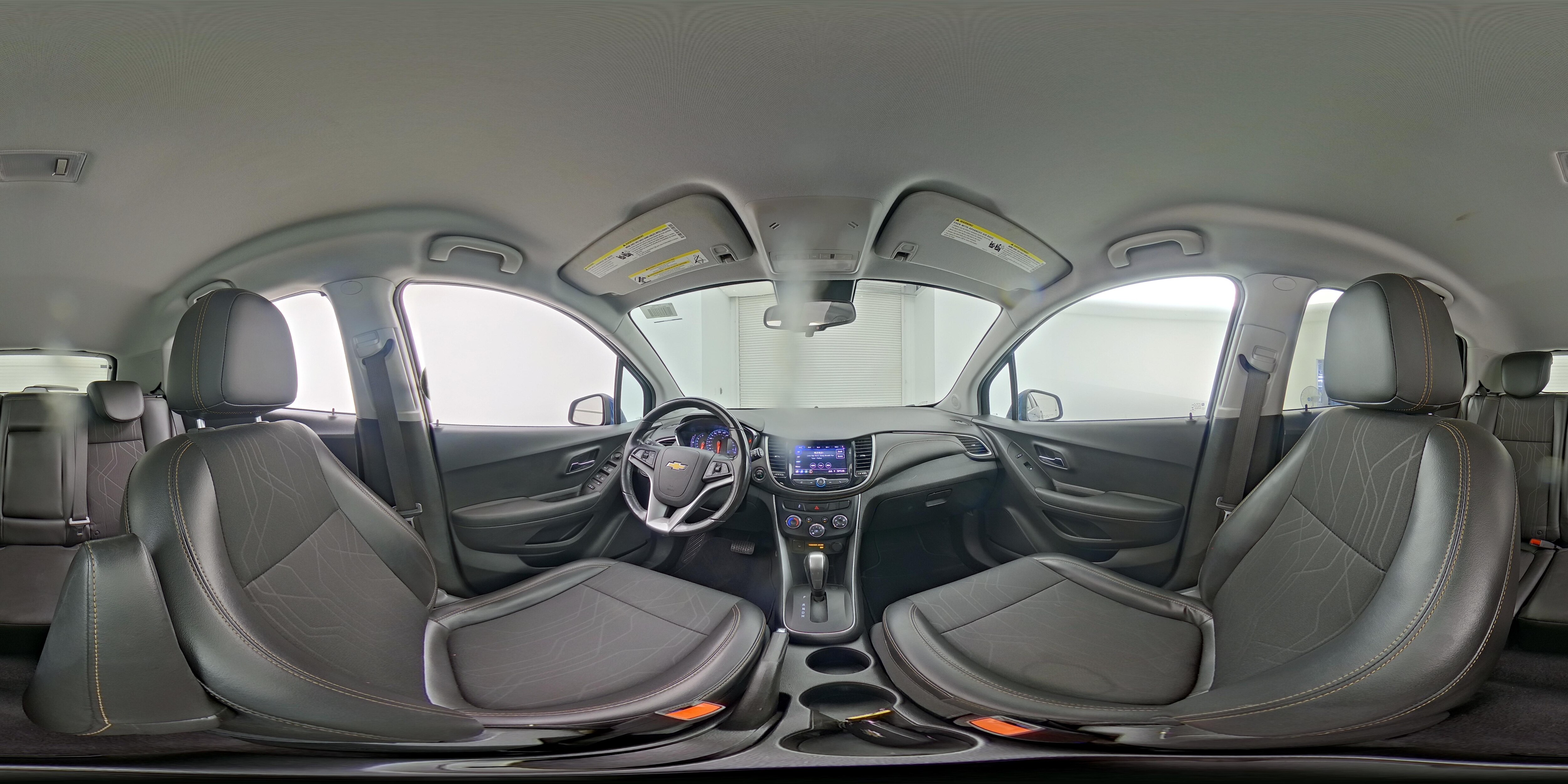 2020 Chevrolet Trax LT - Photo 24