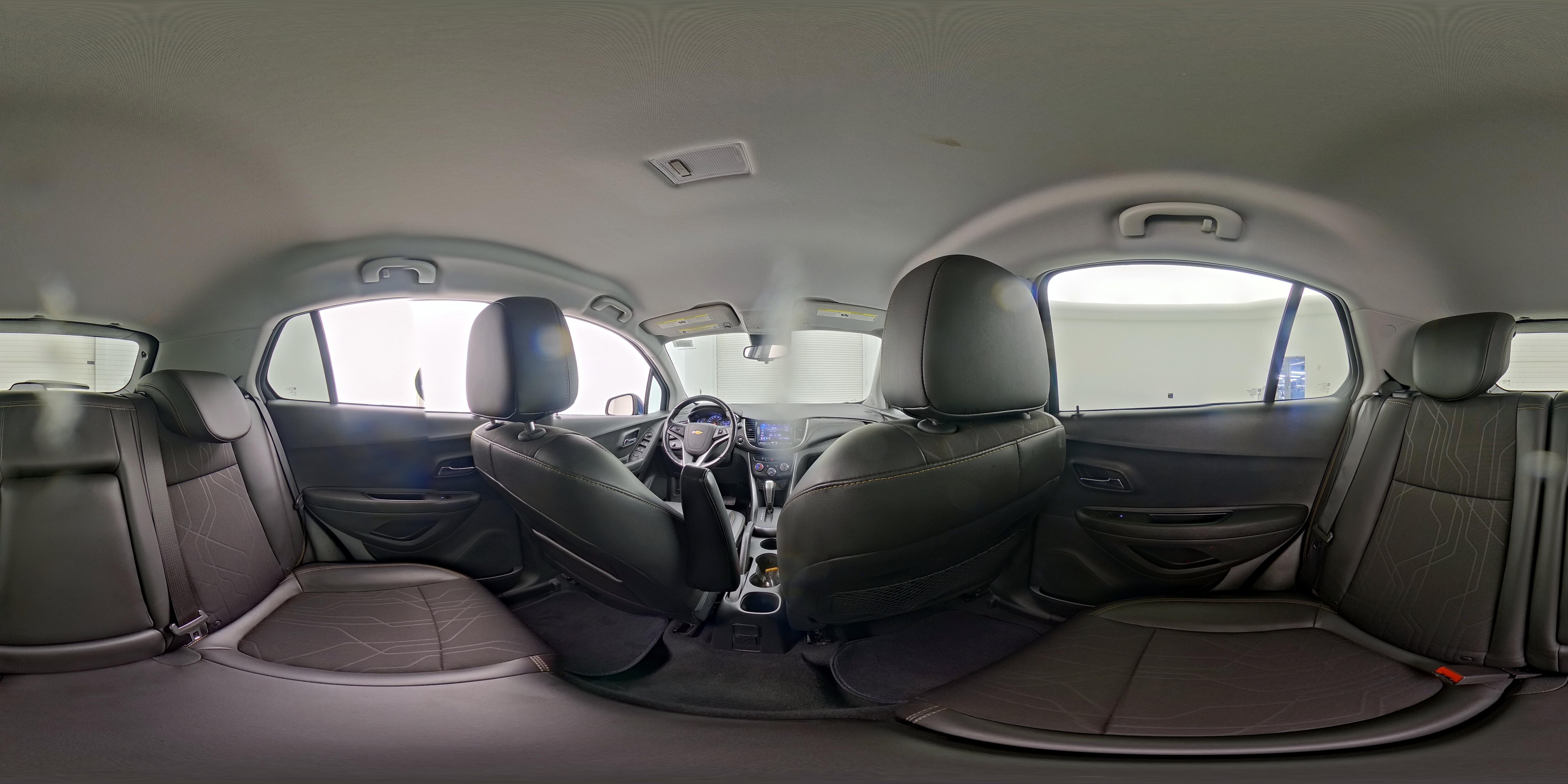 2020 Chevrolet Trax LT - Photo 25