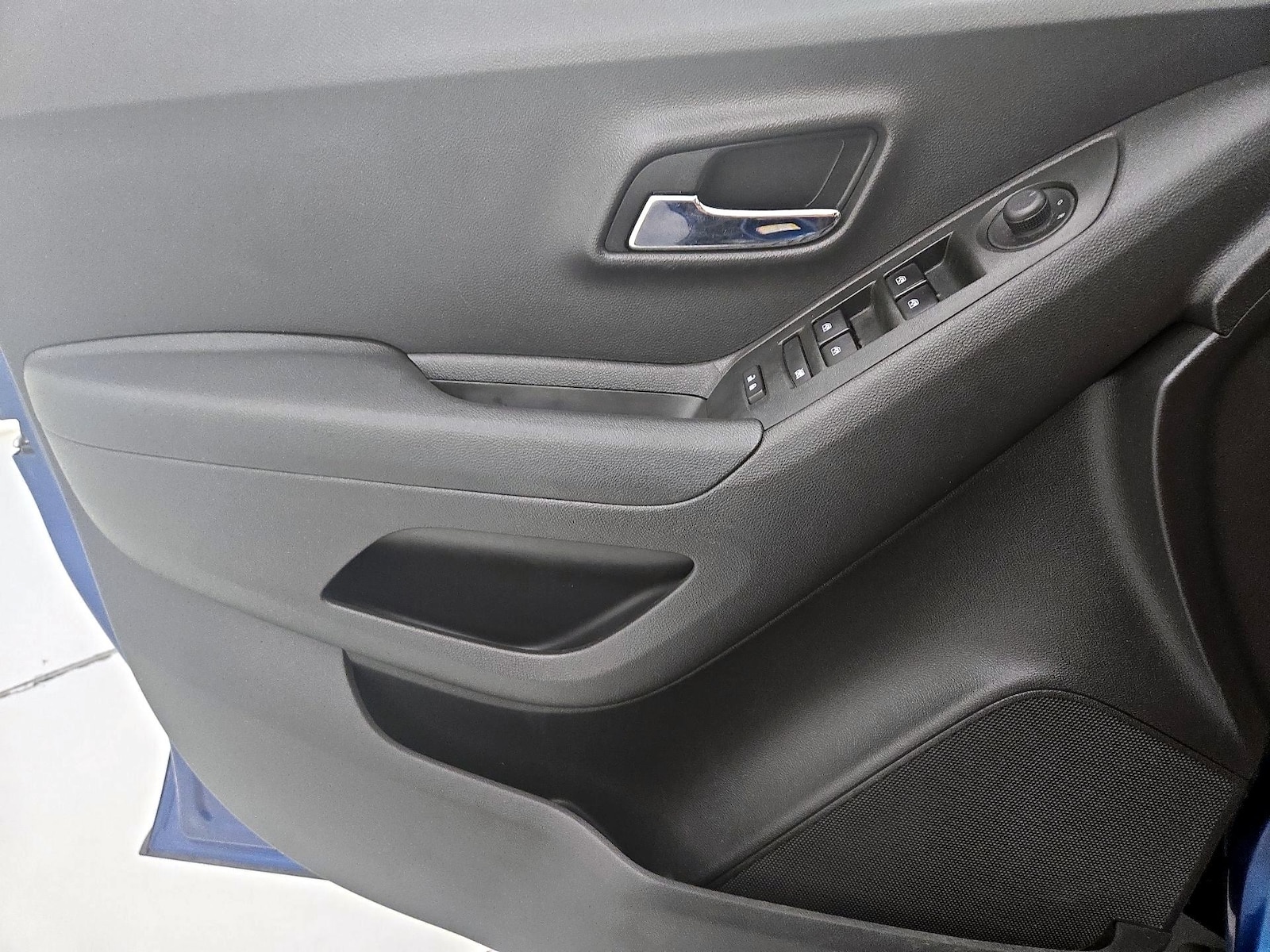 2020 Chevrolet Trax LT - Photo 13