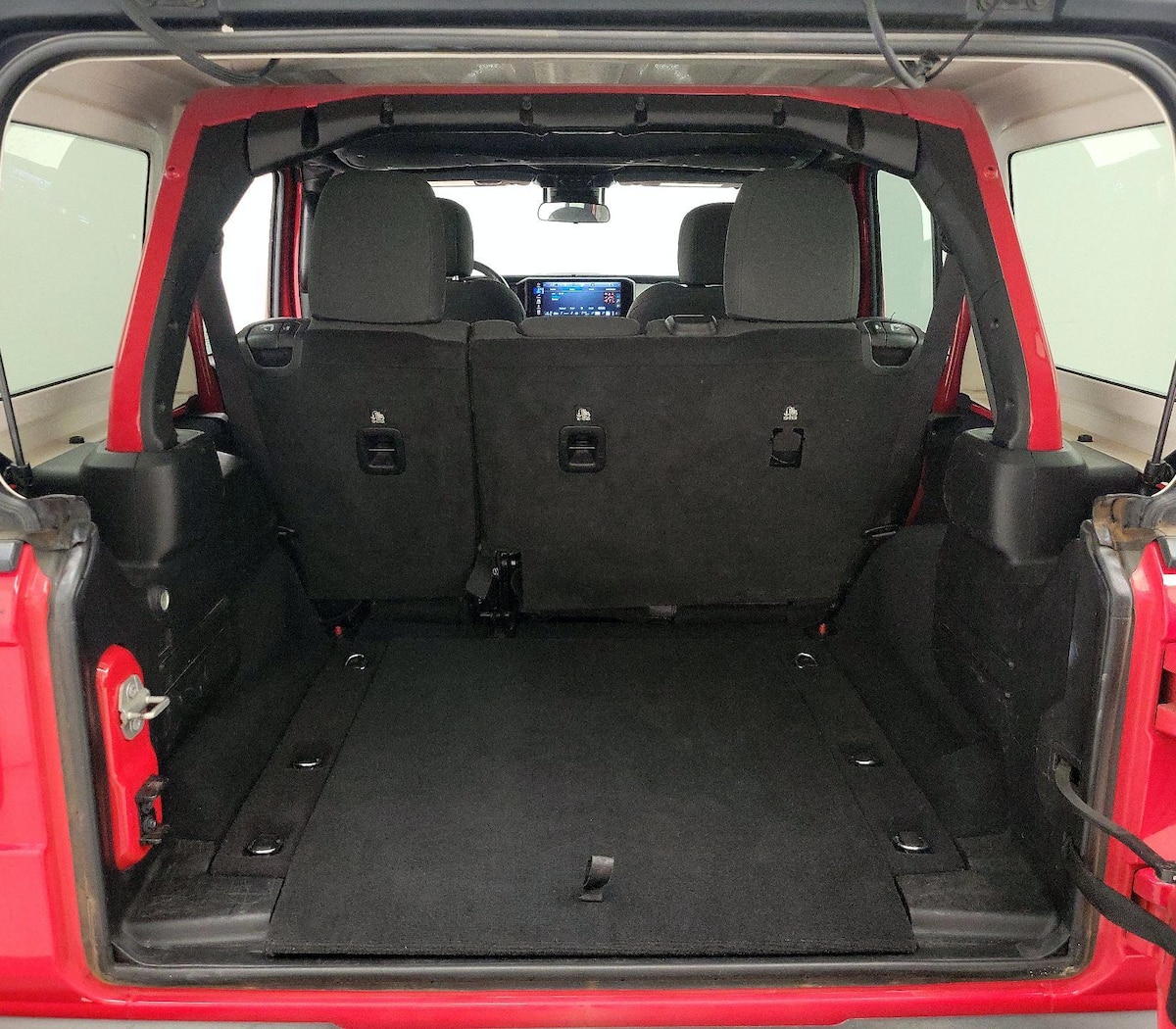 Trunk/Cargo (Seats Up)