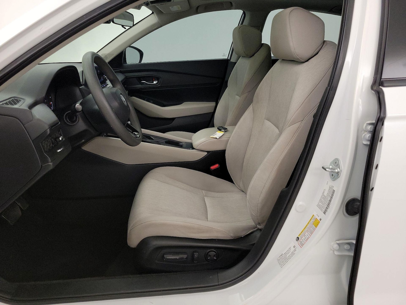 2023 Honda Accord EX - Photo 12