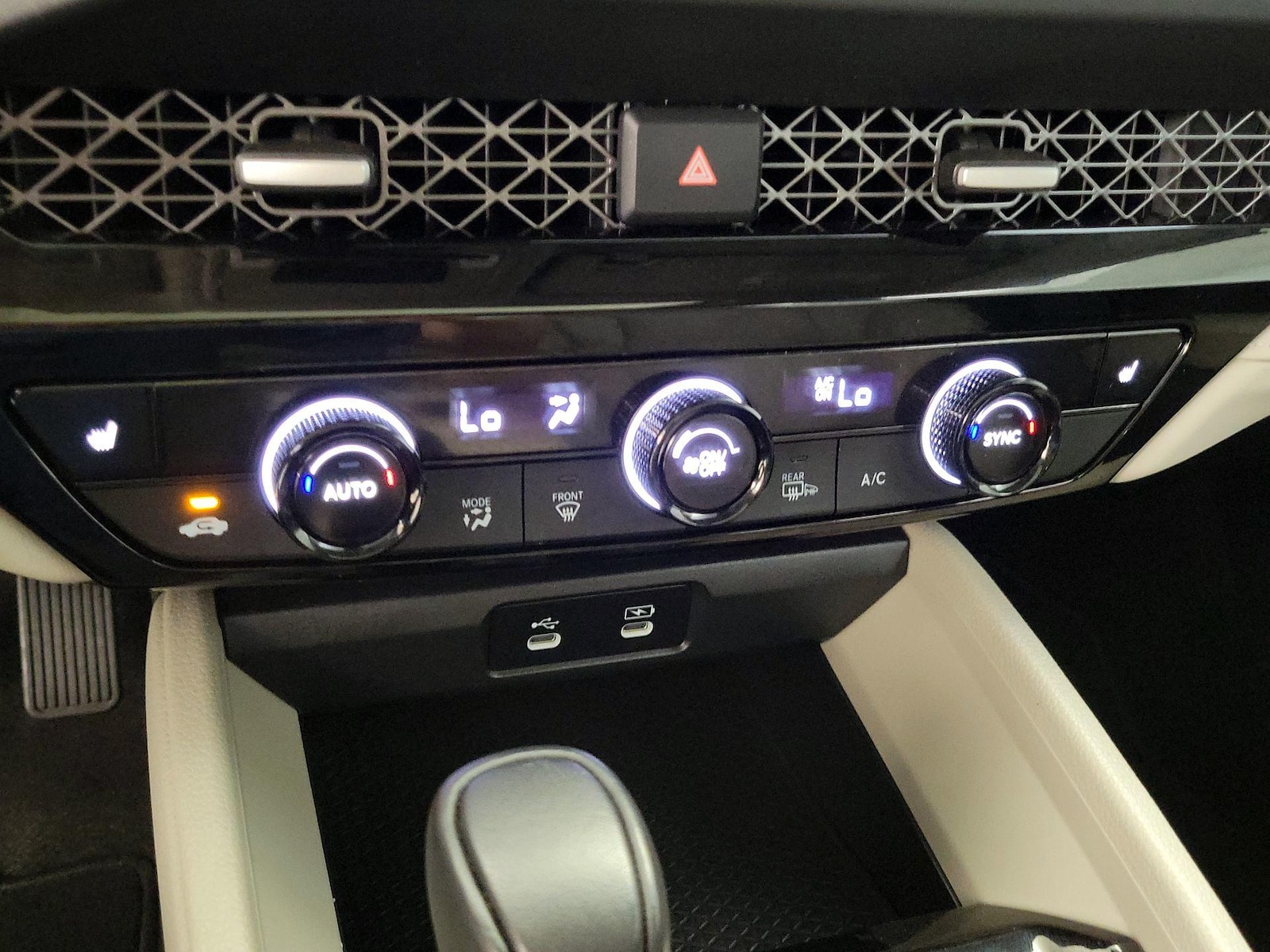2024 Honda Accord Hybrid EX-L - Photo 16