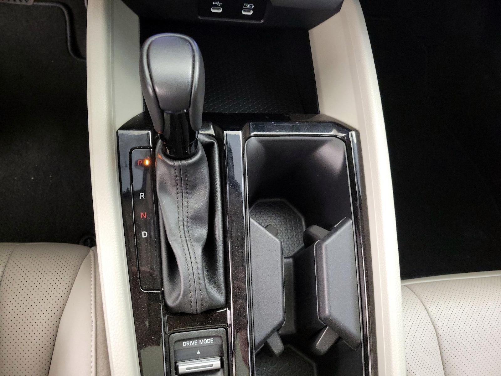 2024 Honda Accord Hybrid EX-L - Photo 17