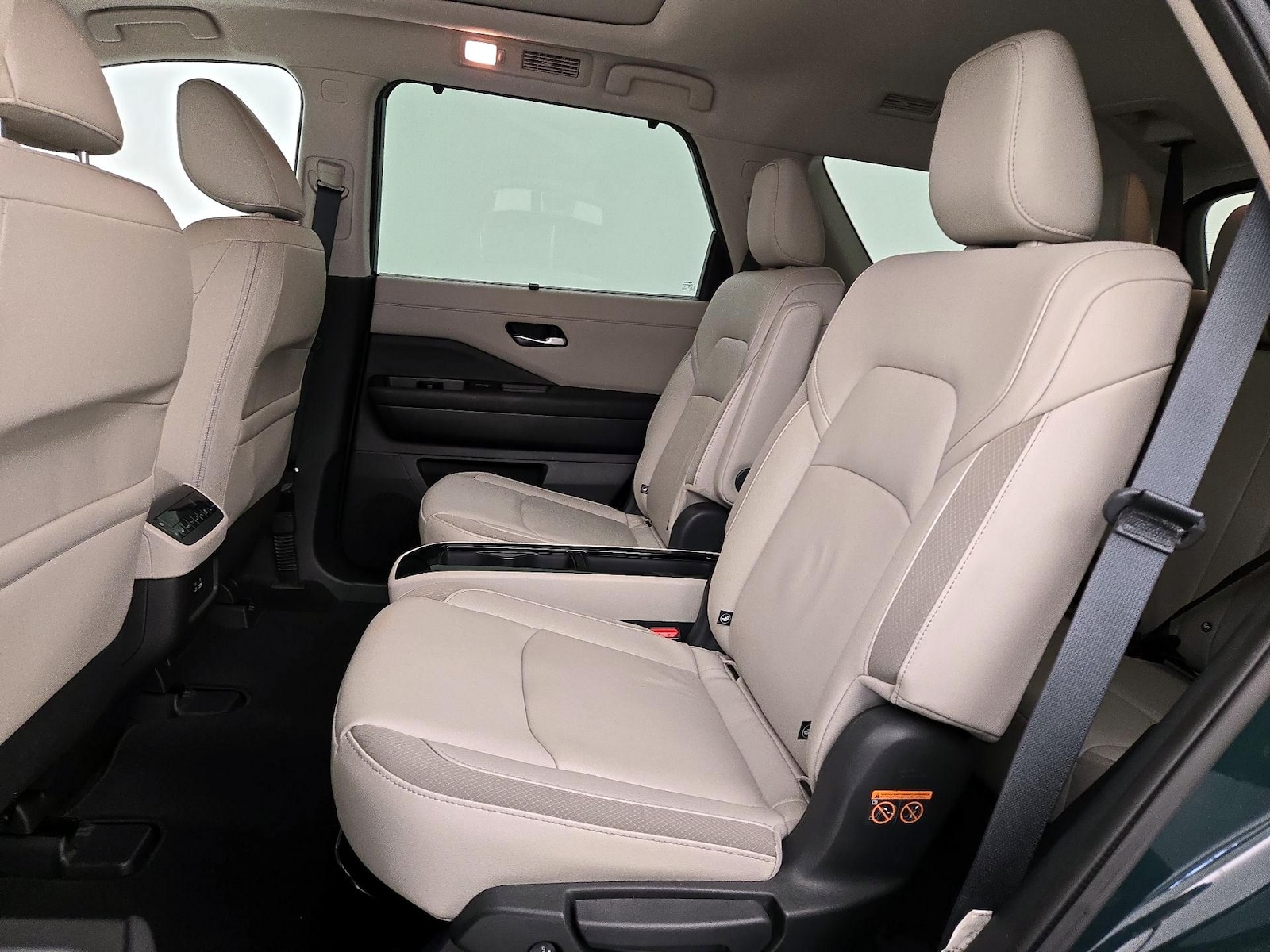 2023 Nissan Pathfinder SL - Photo 22