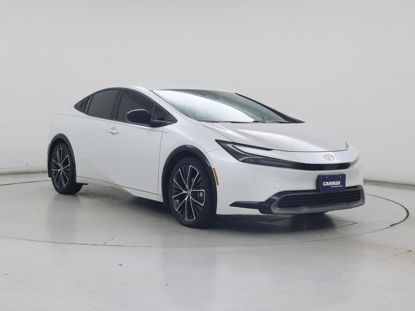 2024 Toyota Prius XLE - Photo 2