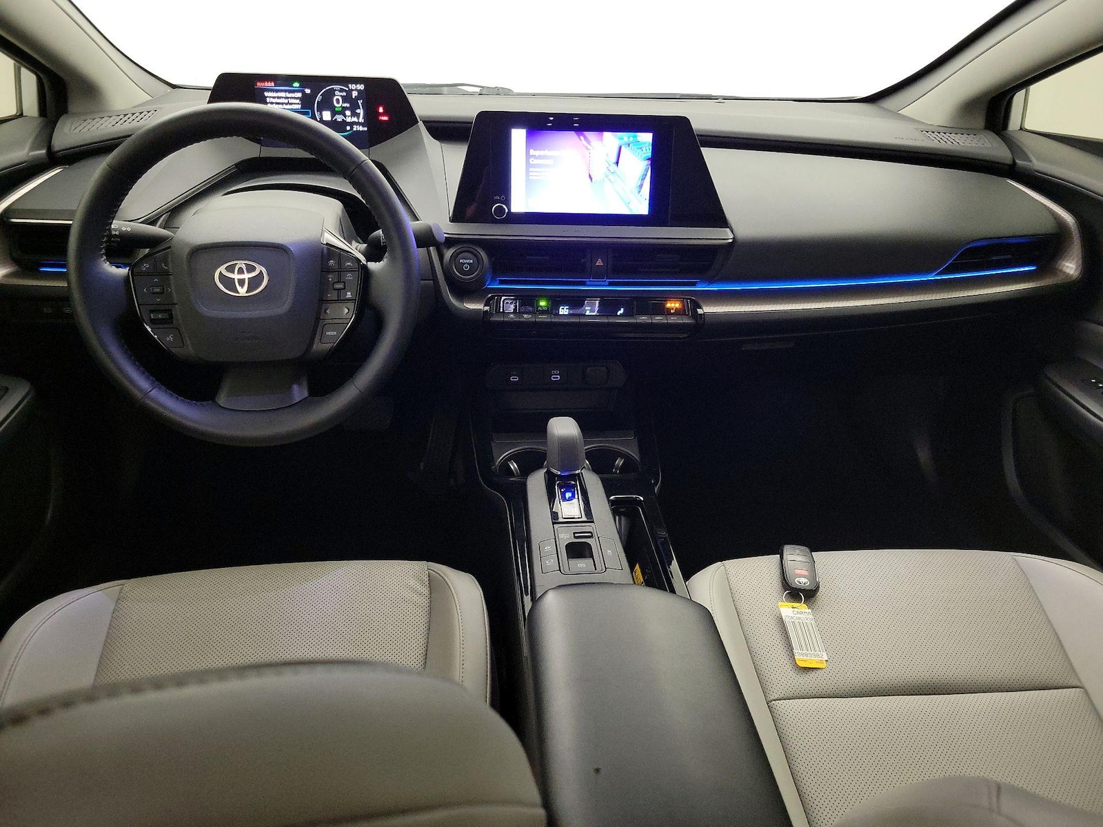 2024 Toyota Prius XLE - Photo 10
