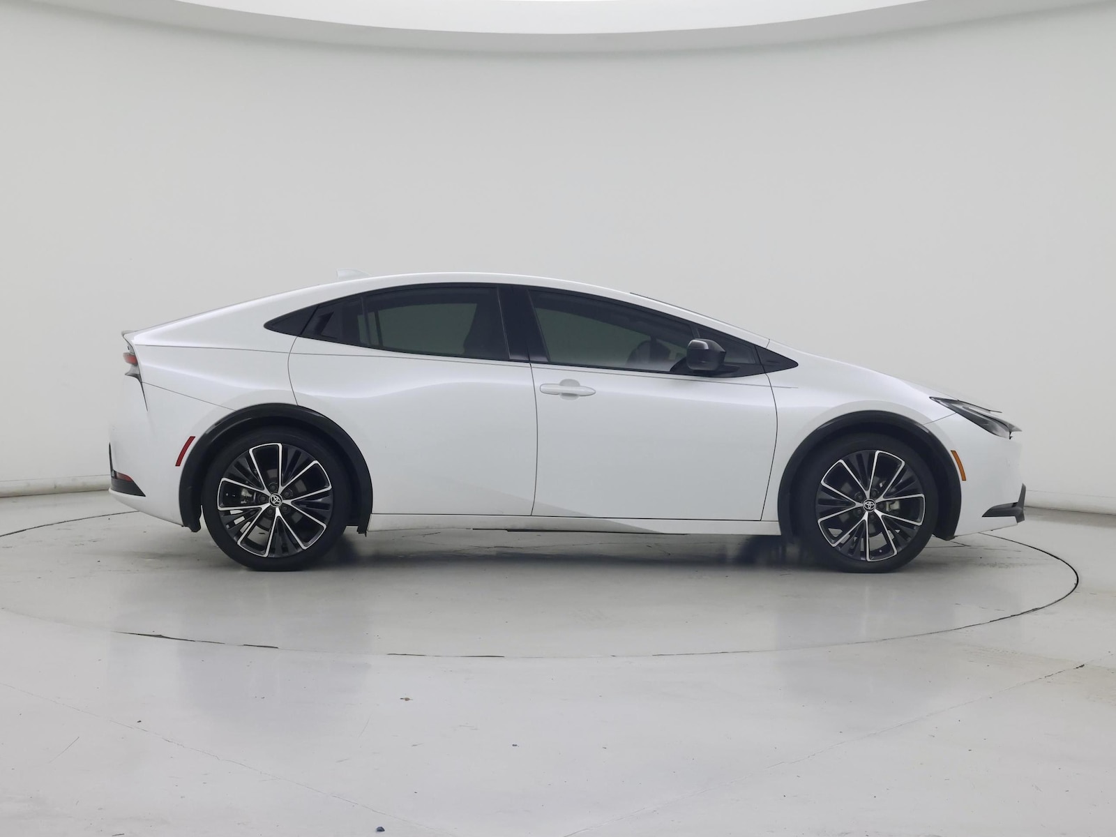 2024 Toyota Prius XLE - Photo 8