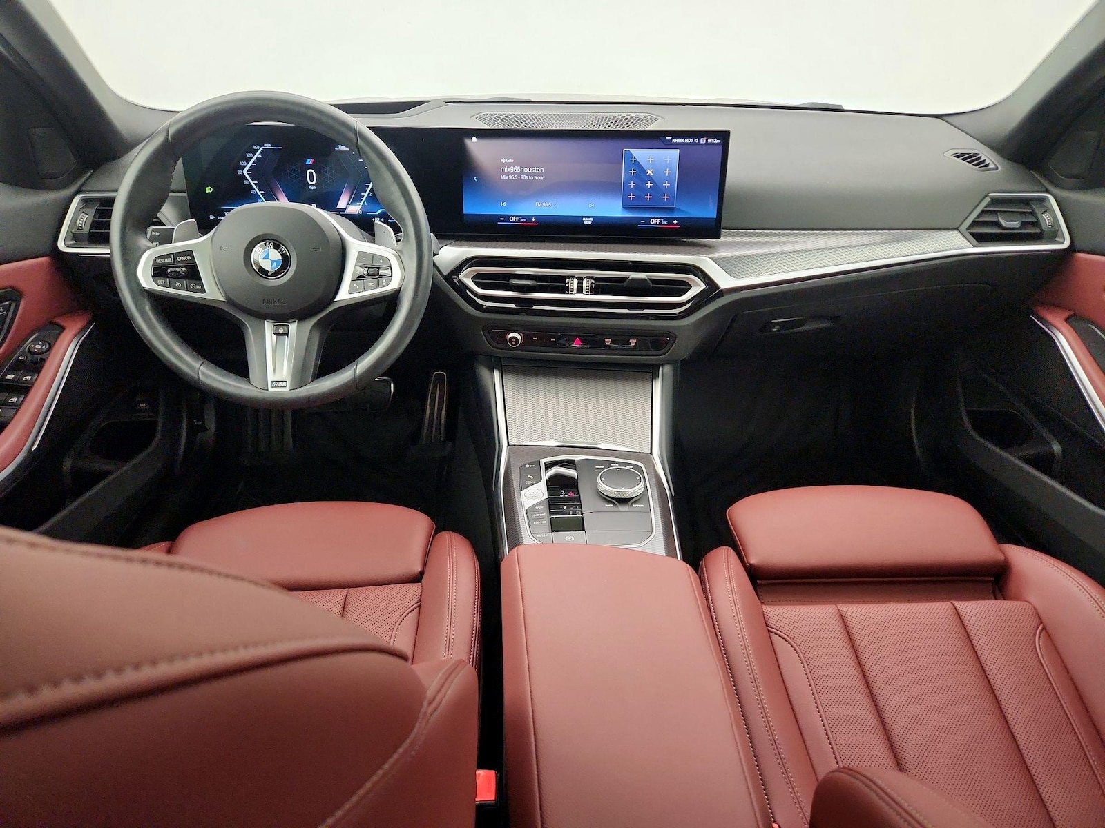 2024 BMW 3 Series 330i - Photo 10