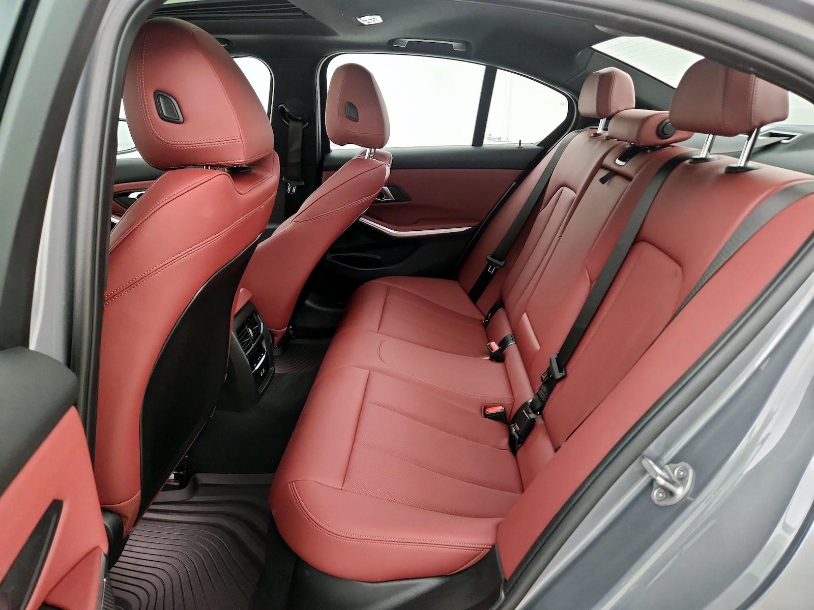 2024 BMW 3 Series 330i - Photo 22
