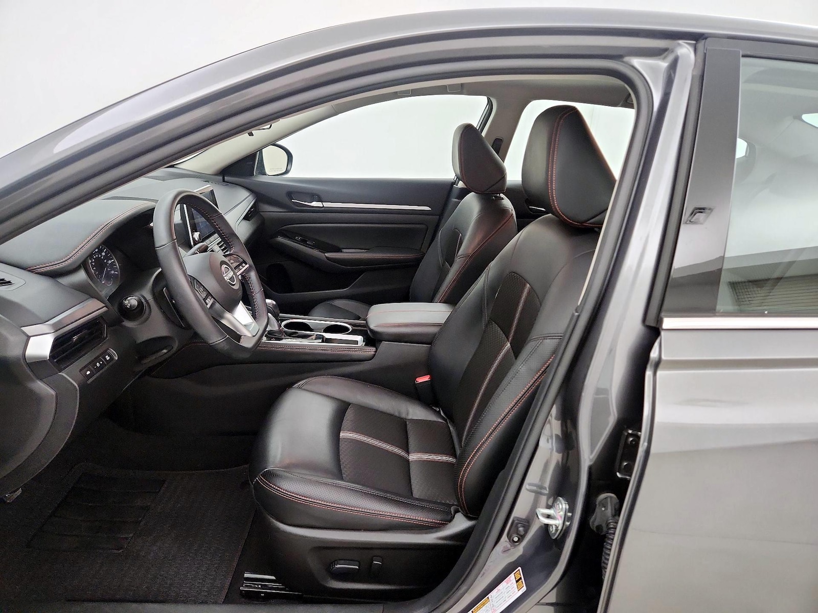 2024 Nissan Altima SR - Photo 12