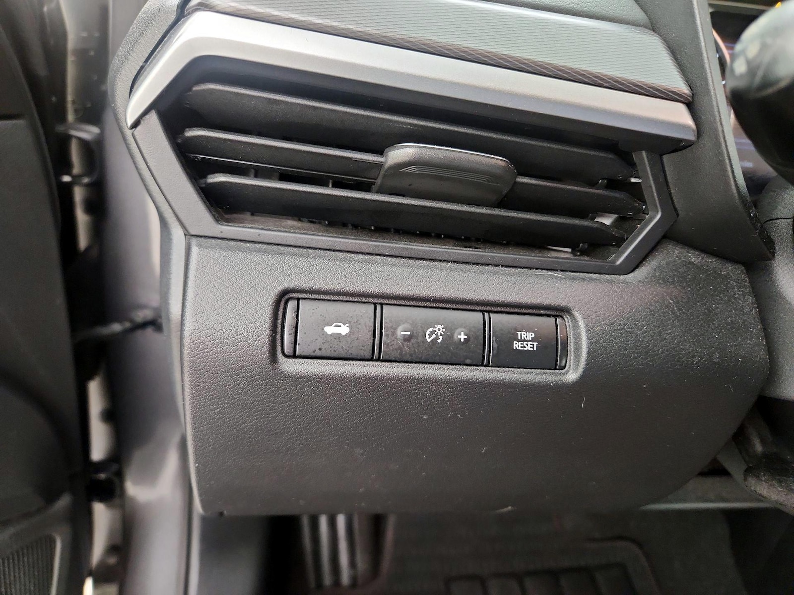 2024 Nissan Altima SR - Photo 14