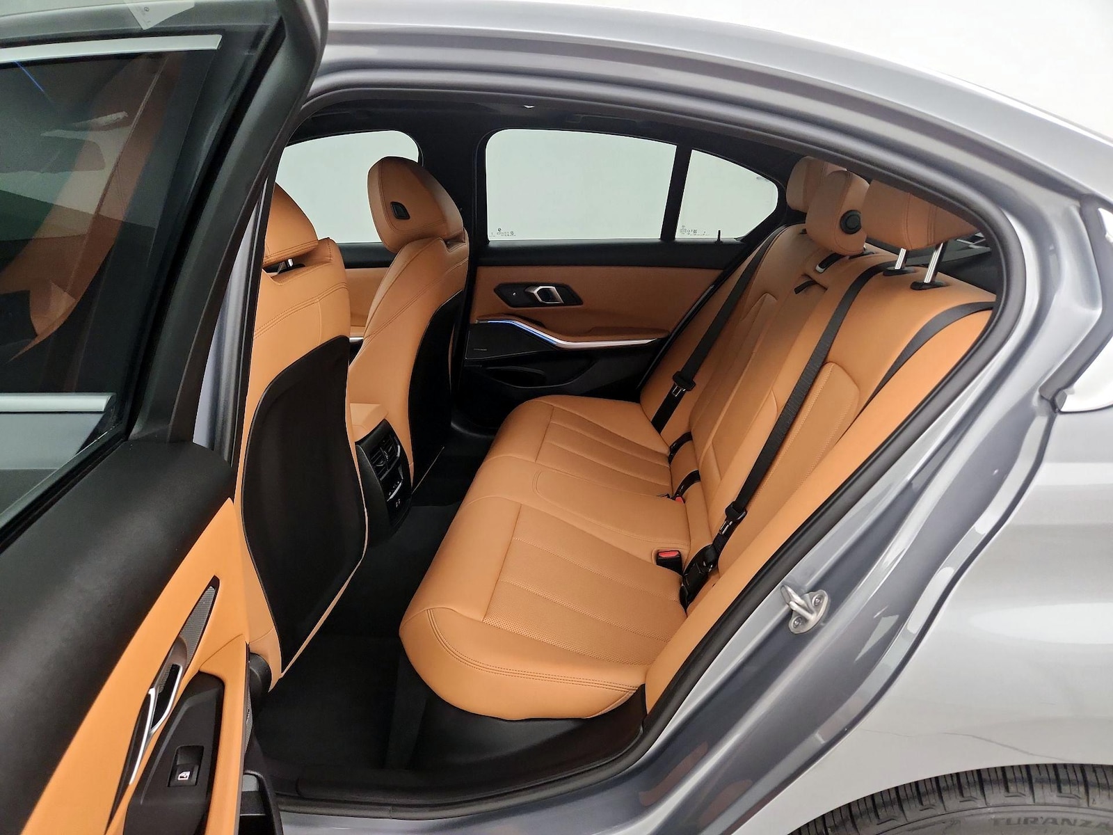 2026 BMW 3 Series 330i - Photo 22