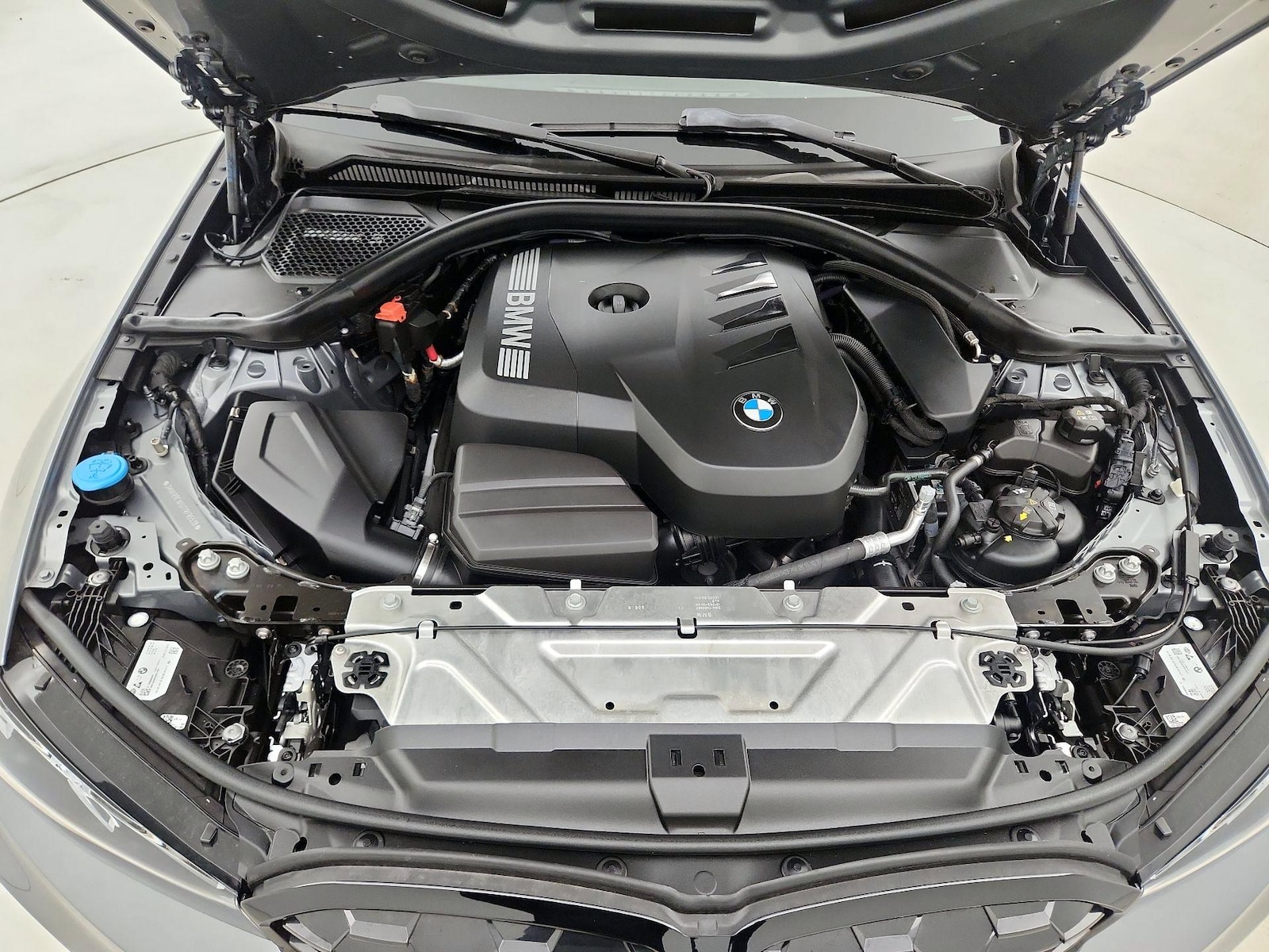 2026 BMW 3 Series 330i - Photo 24