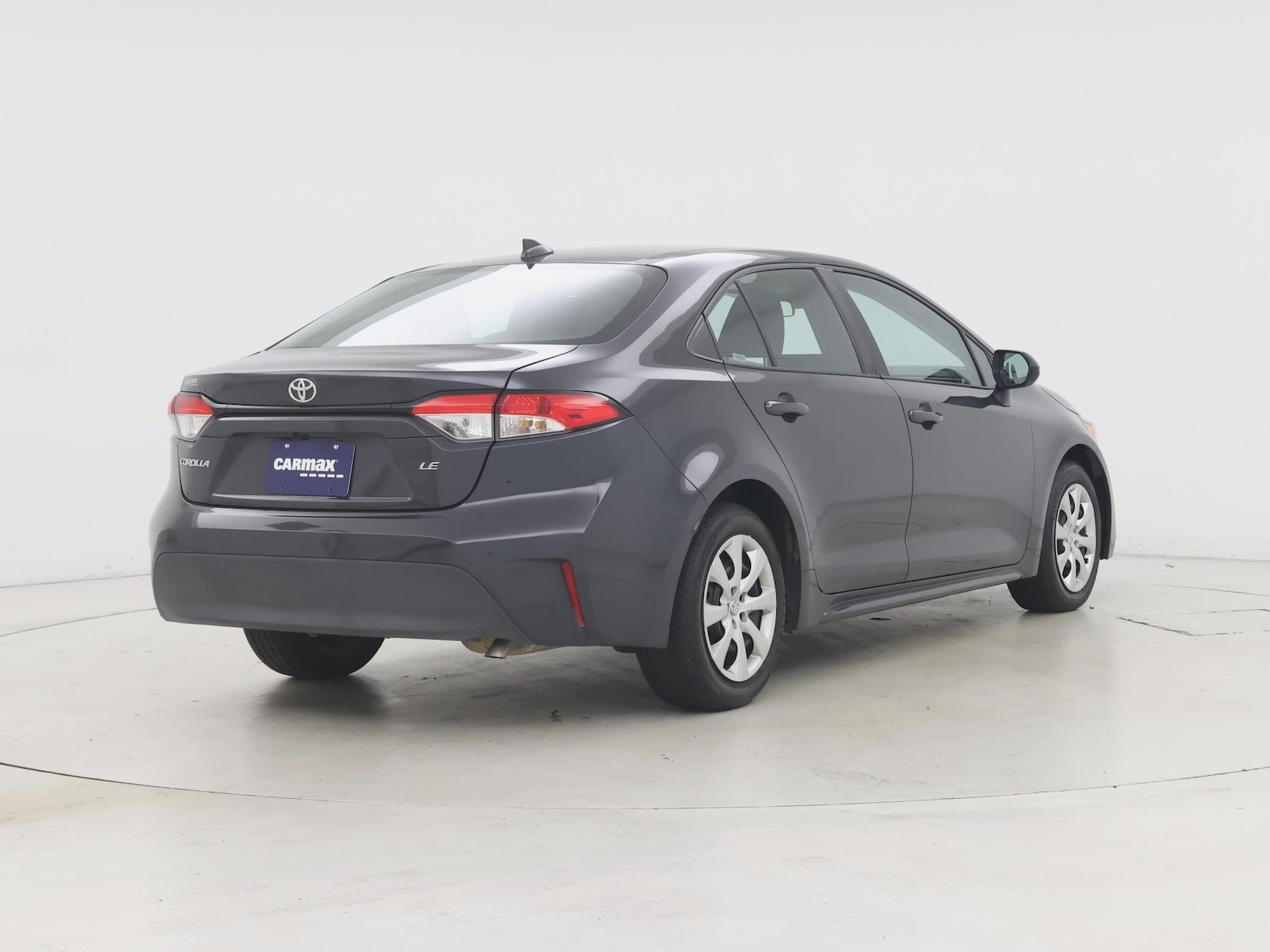 2025 Toyota Corolla LE - Photo 9