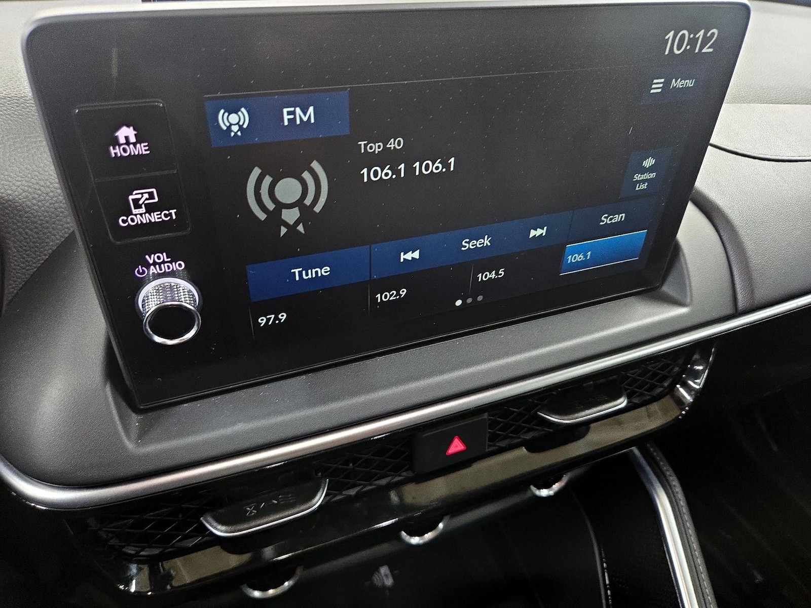 2025 Acura ADX Base - Photo 15