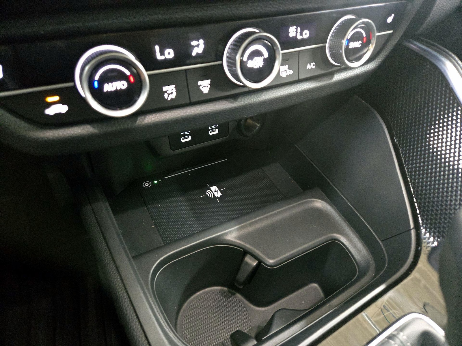 2025 Acura ADX Base - Photo 16