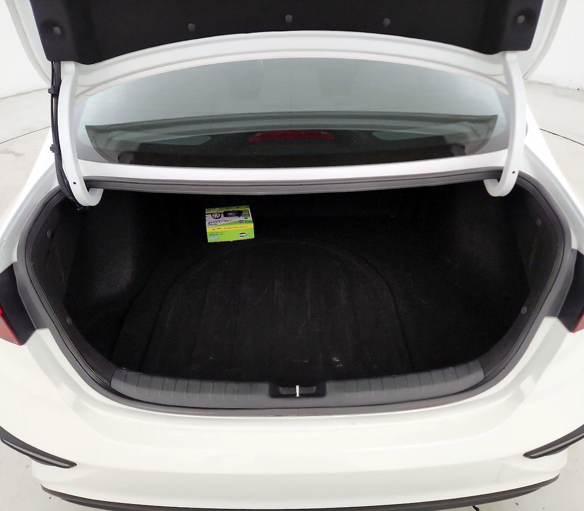 Trunk/Cargo (Seats Up)