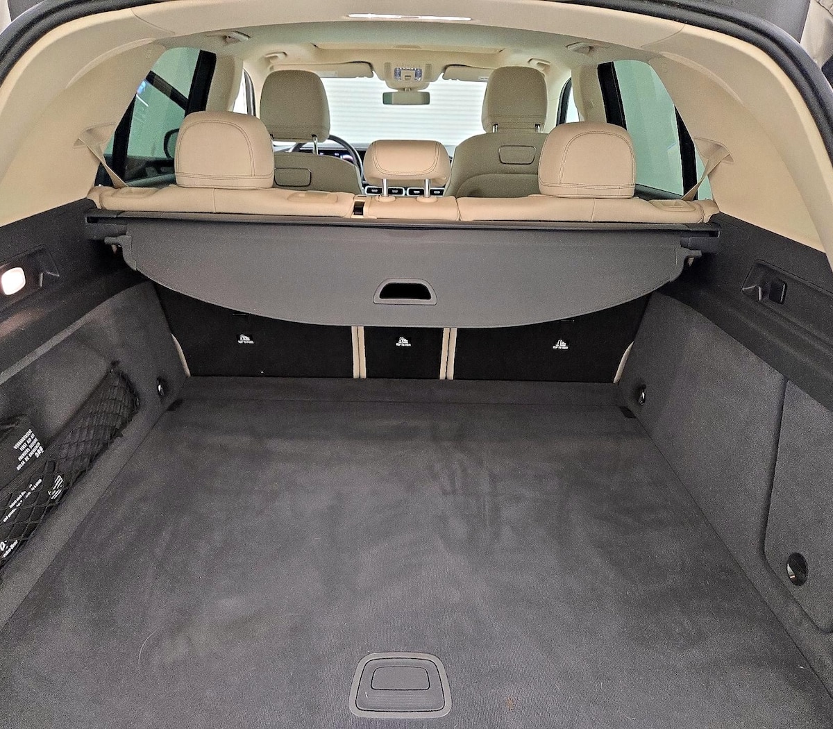 Trunk/Cargo (Seats Up)